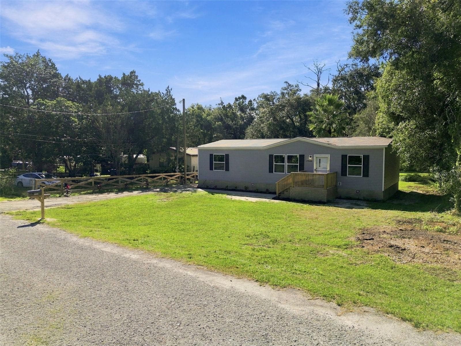 Manufactured Home at 19408 PEYTON PL, BROOKSVILLE, photo 67 of 73