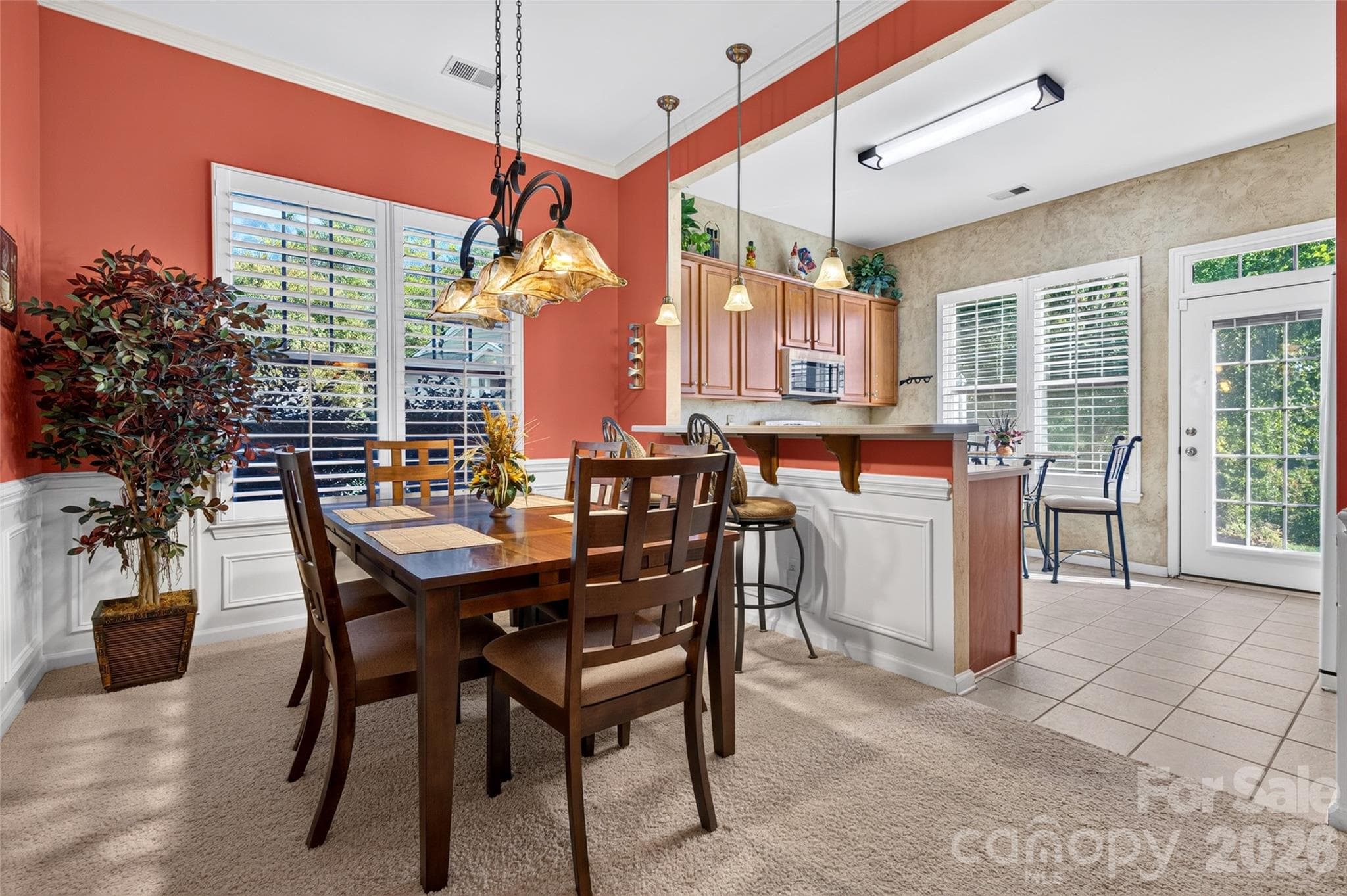 Dining area and kitcken - 8432 Brookings Drive, Charlotte