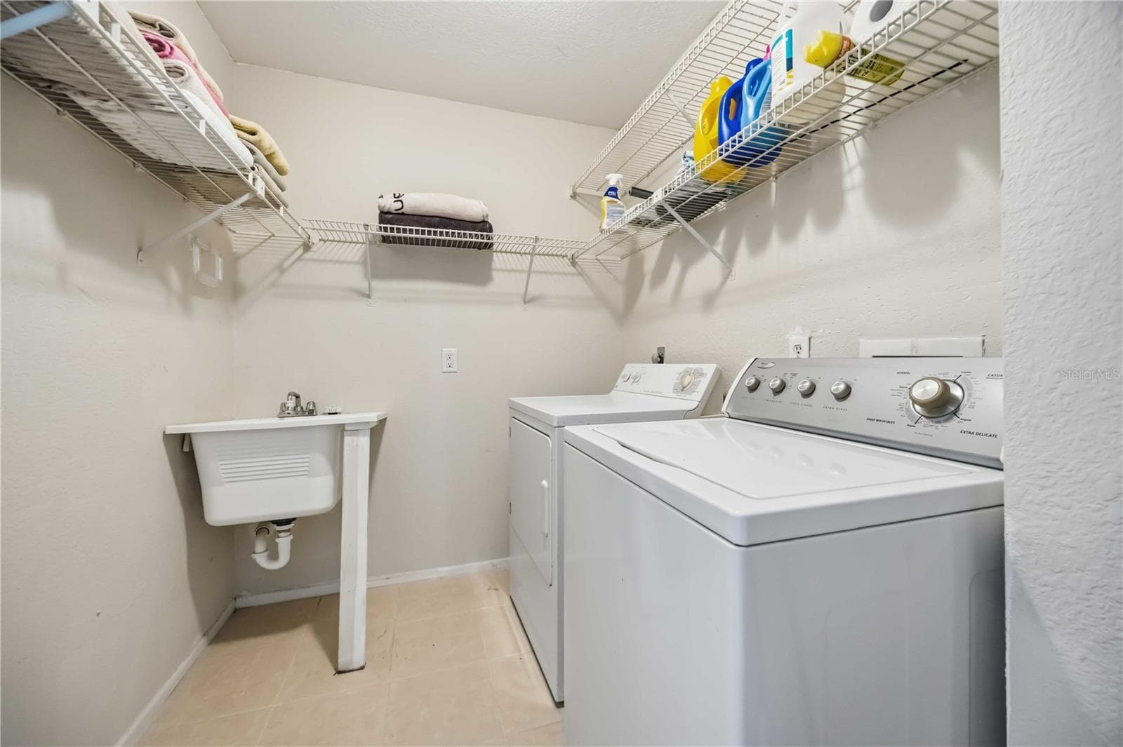 Washer and dryer included - 21012 CHURON AVE, PORT CHARLOTTE