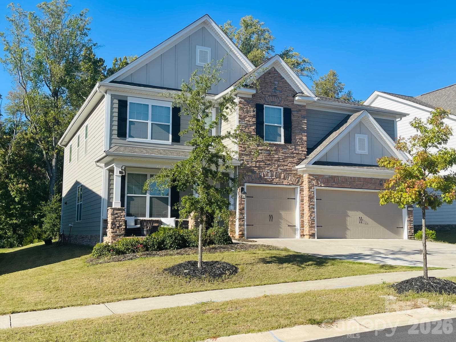 Single Family Residence at 3248 Stephen Pace Trail, Huntersville, photo 3 of 33