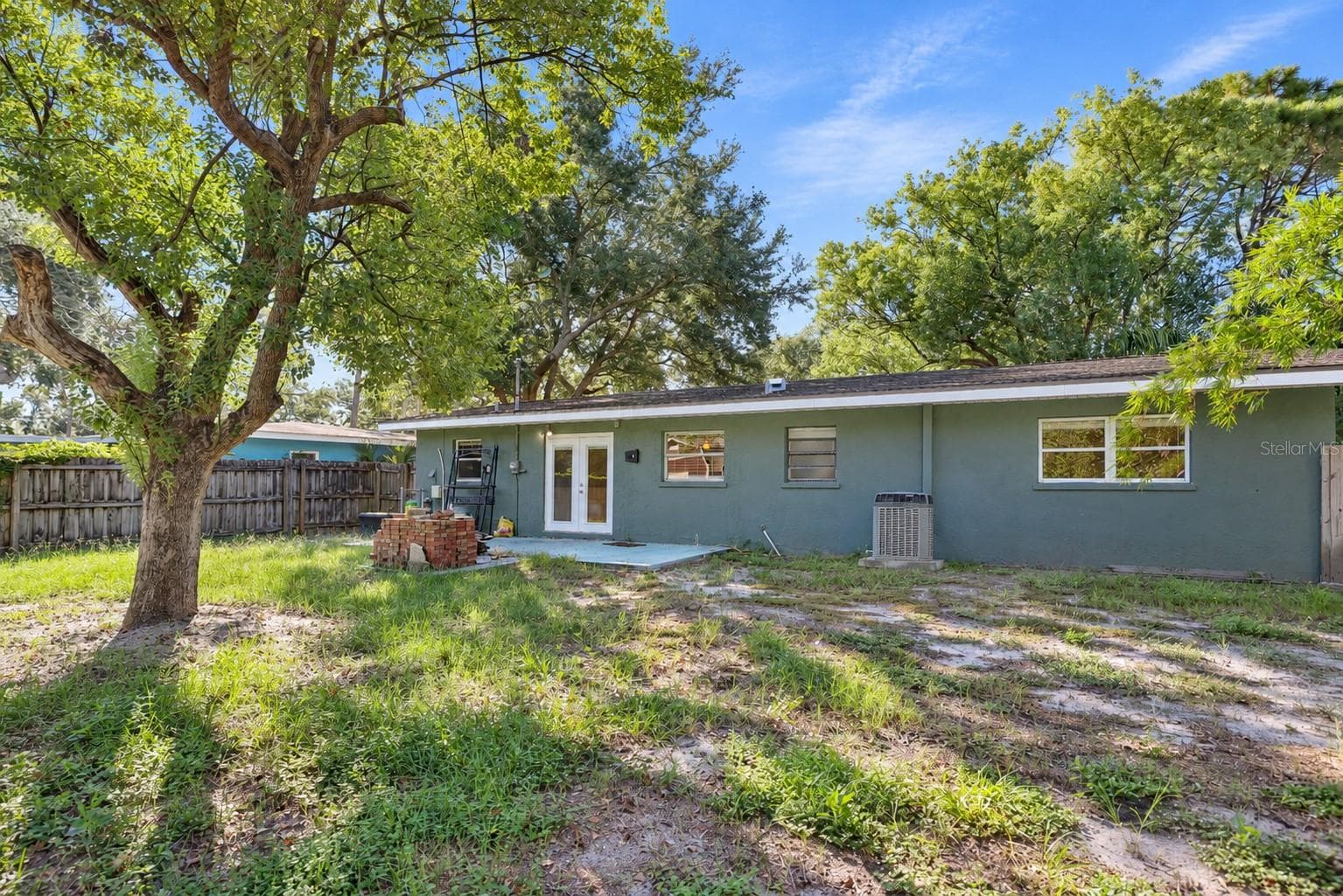 Single Family Residence at 730 SAN CHRISTOPHER DR, DUNEDIN, photo 2 of 25