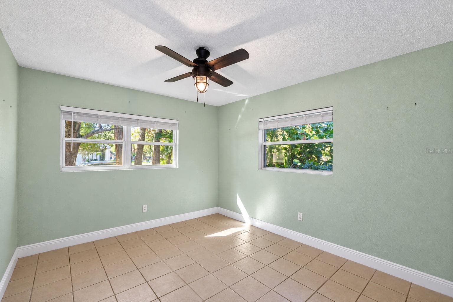 Single Family Residence at 730 SAN CHRISTOPHER DR, DUNEDIN, photo 11 of 25