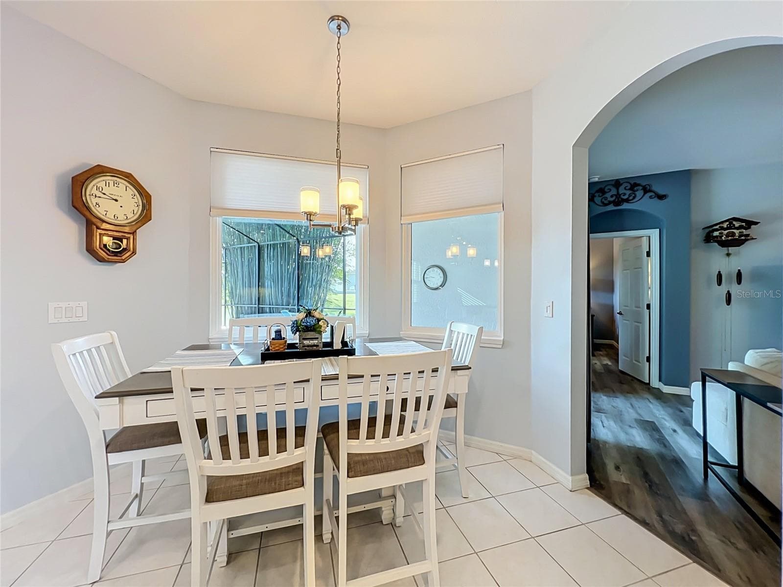 Overlooking the pool - 5377 RED LEAF CT, OVIEDO