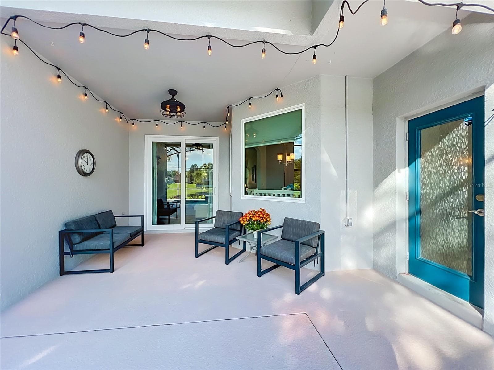 Beautifully lit for glowing evenings - 5377 RED LEAF CT, OVIEDO