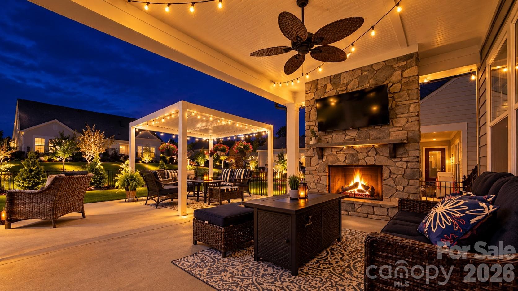 Single Family Residence at 2419 Paddlers Cove Drive, Clover, photo 43 of 48