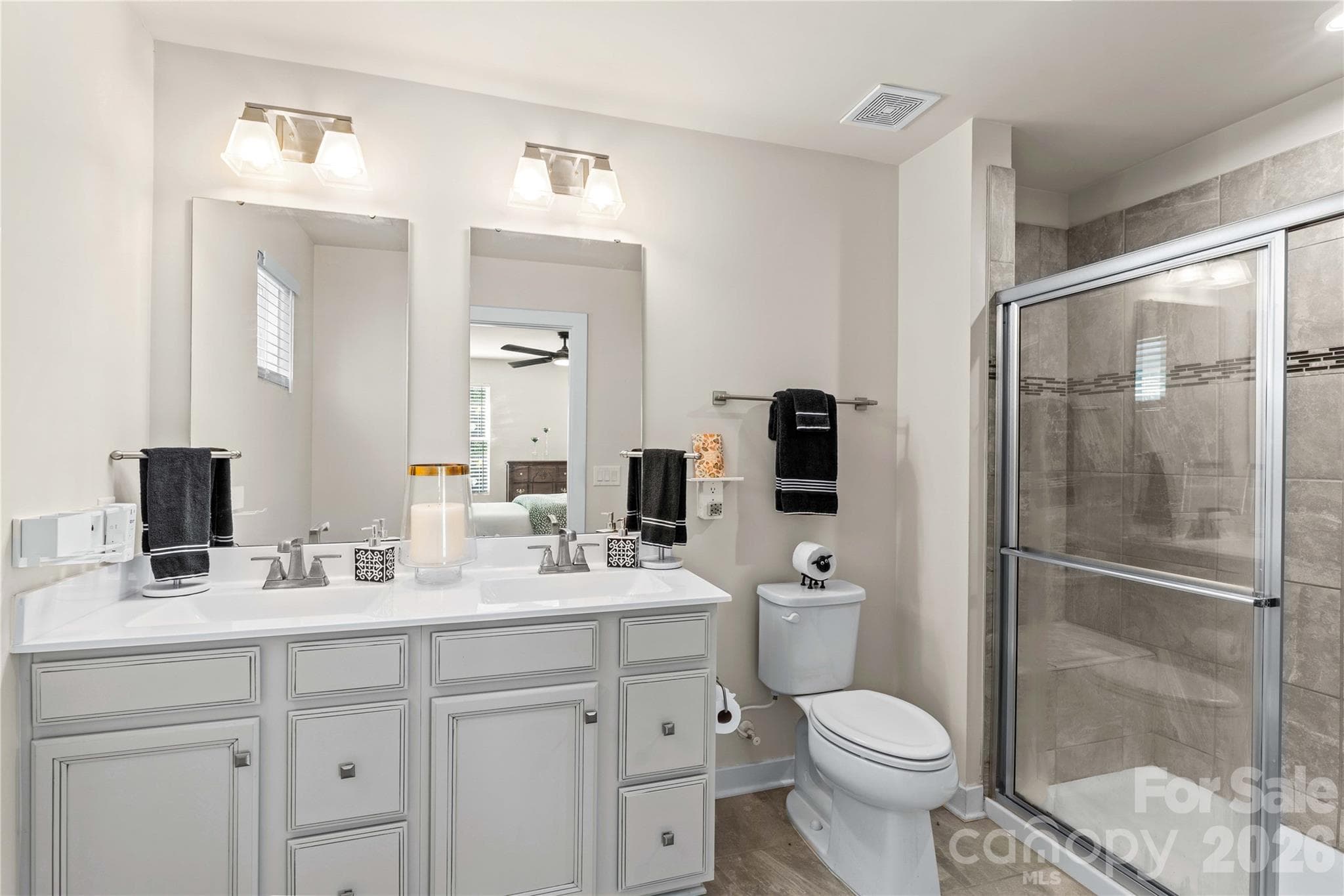 Single Family Residence at 4208 Jones Creek Lane, Charlotte, photo 21 of 41