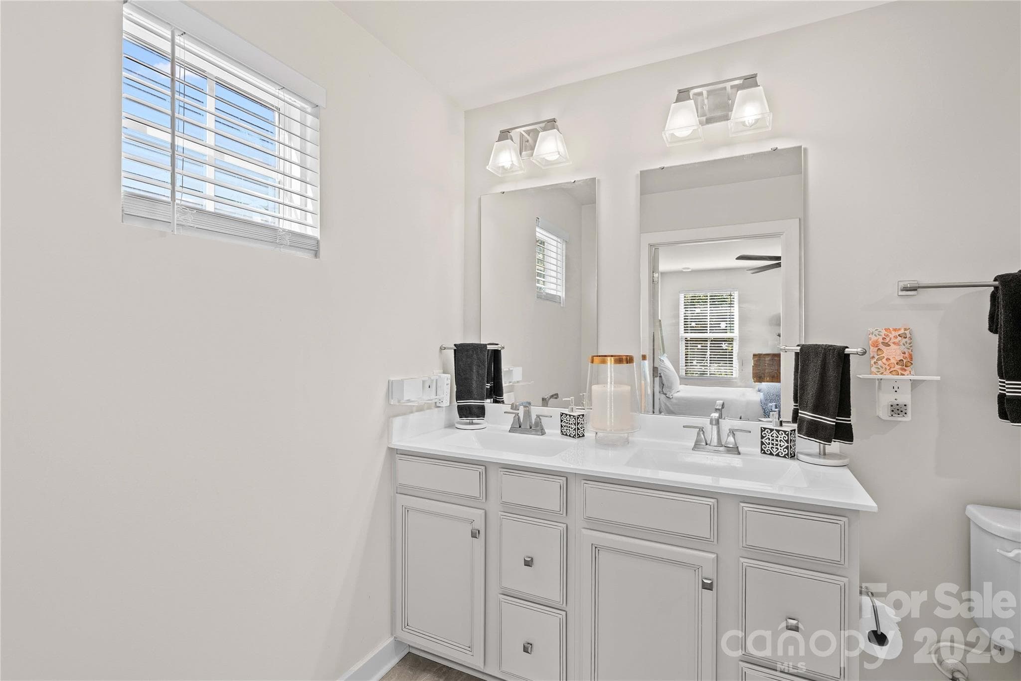 Single Family Residence at 4208 Jones Creek Lane, Charlotte, photo 22 of 41