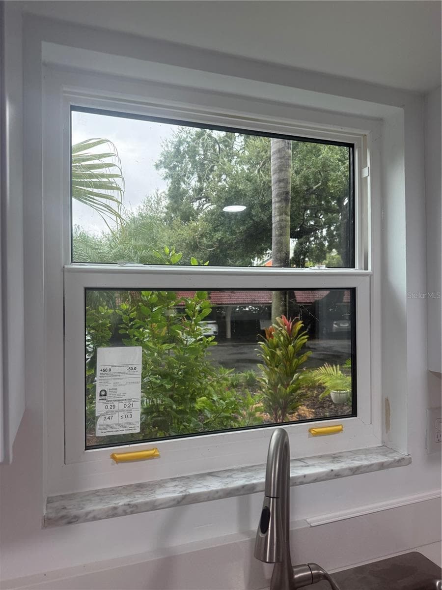 New Window! - 1012 PEARCE DR #111, CLEARWATER