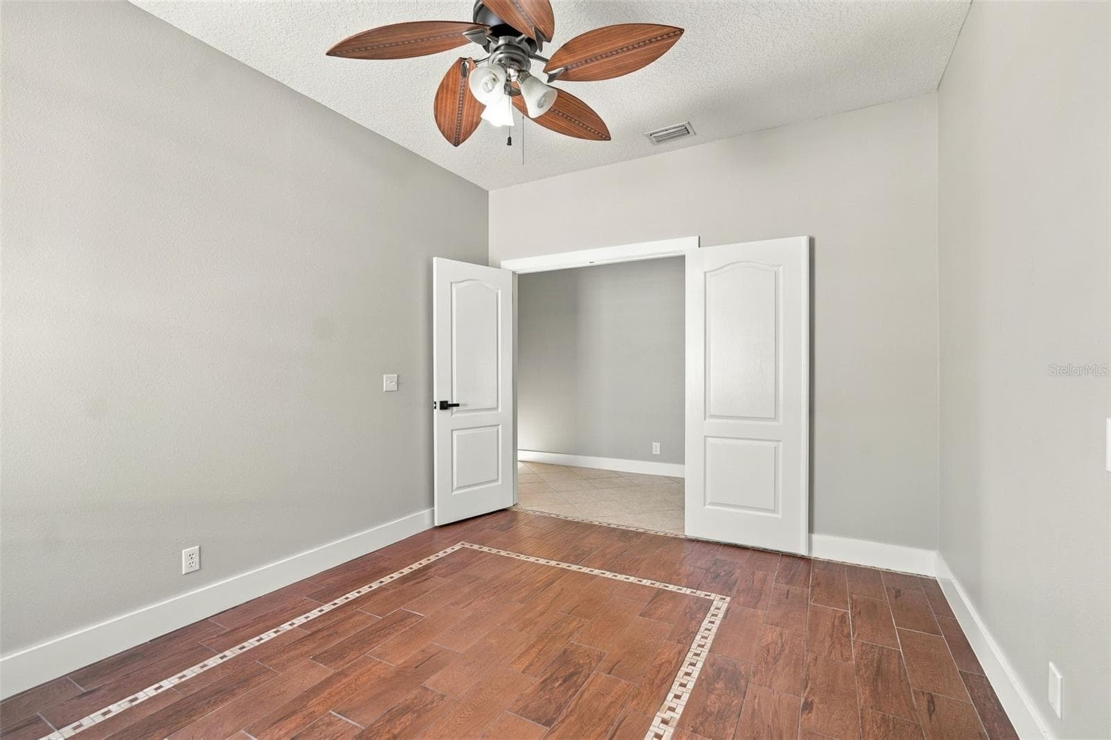 Den/office - 4006 30TH LN E, BRADENTON