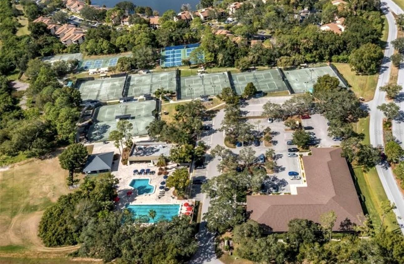 Condominium at 129 CARYL WAY #129, OLDSMAR, photo 8 of 10