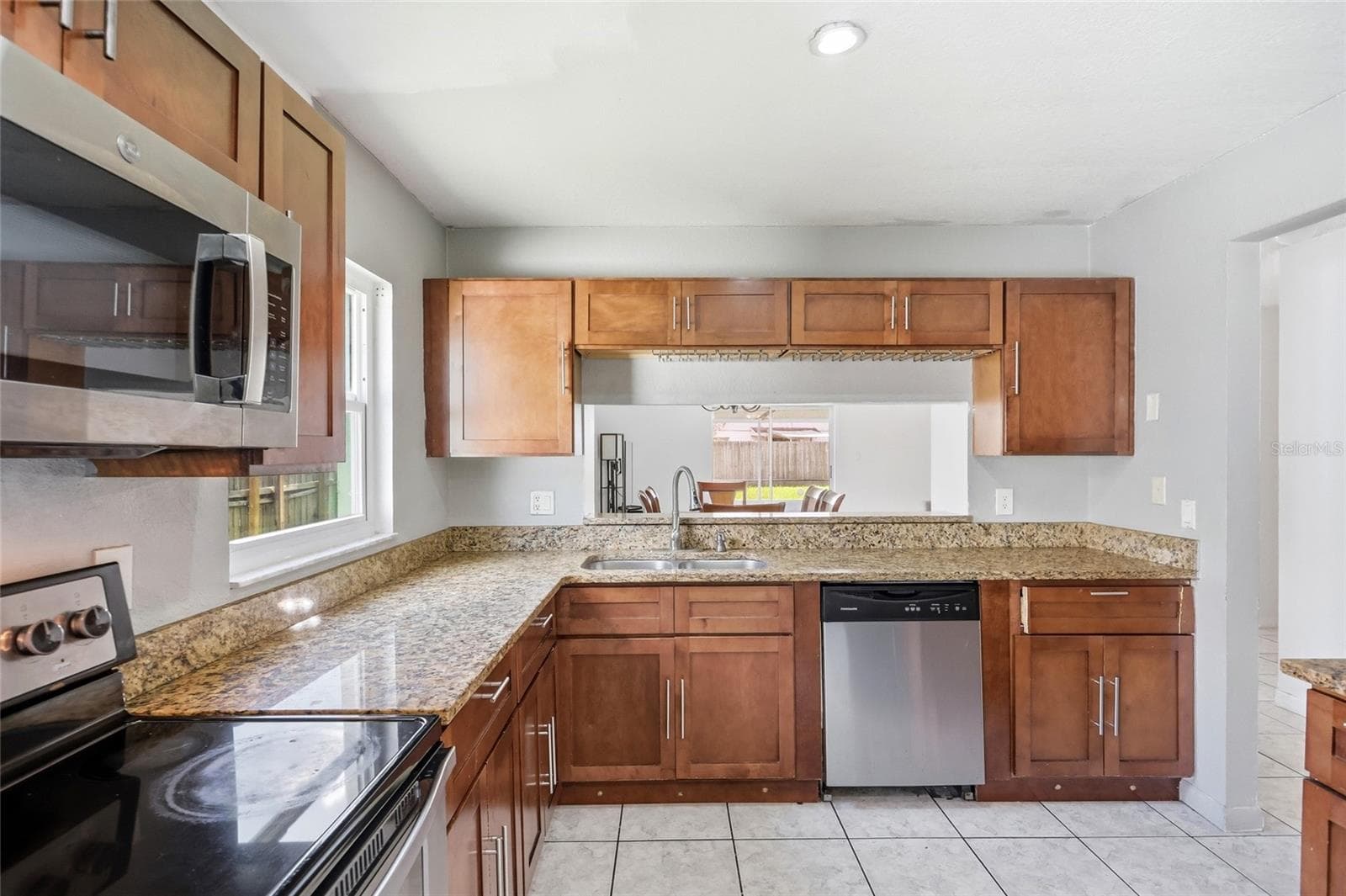 Single Family Residence at 3114 PINTO DR, KISSIMMEE, photo 10 of 39