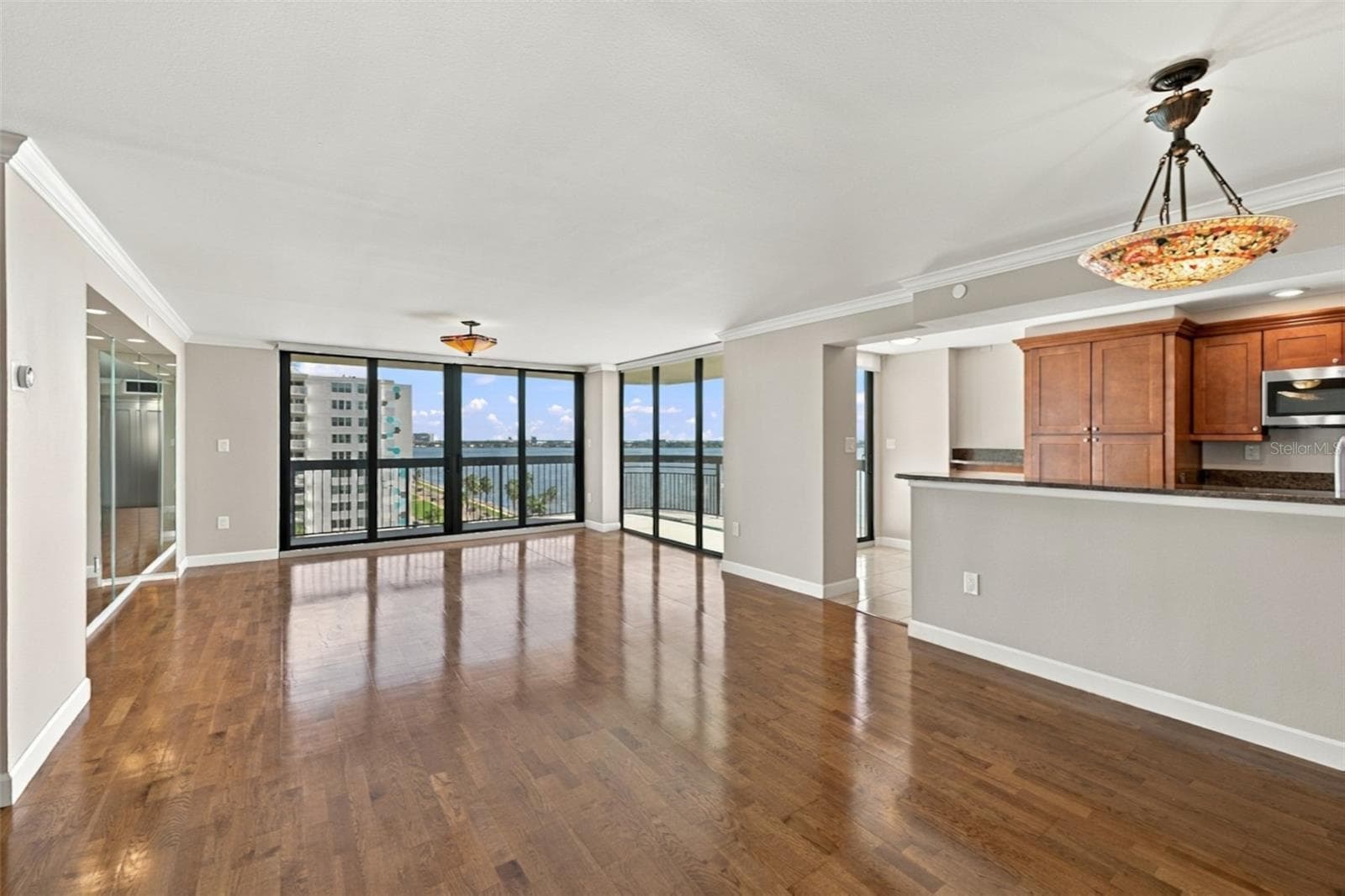 Condominium at 2413 BAYSHORE BLVD #1005, TAMPA, photo 5 of 57