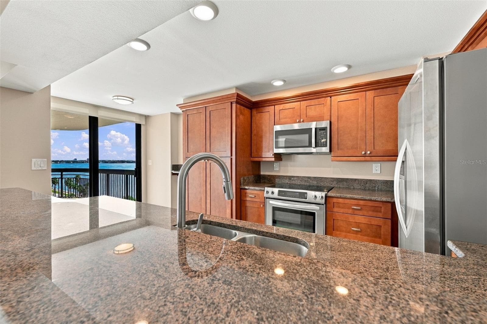 Condominium at 2413 BAYSHORE BLVD #1005, TAMPA, photo 19 of 57