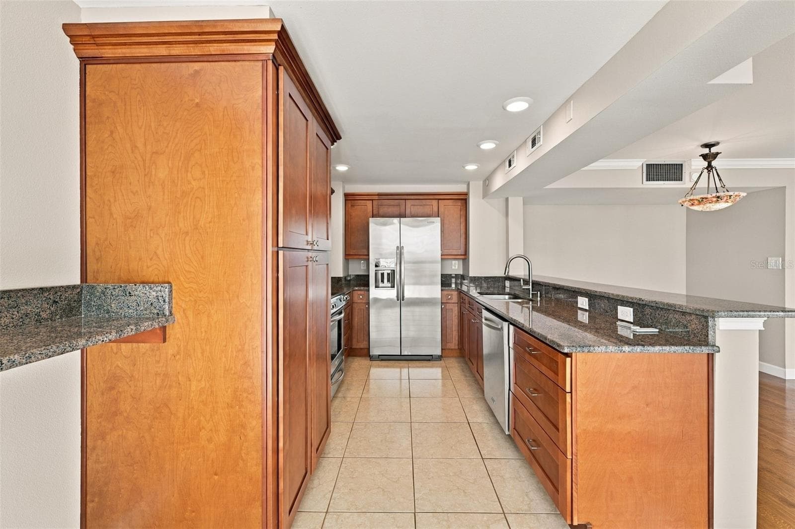 Condominium at 2413 BAYSHORE BLVD #1005, TAMPA, photo 20 of 57