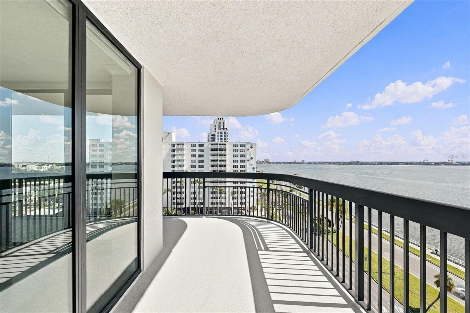 Condominium at 2413 BAYSHORE BLVD #1005, TAMPA, photo 24 of 57