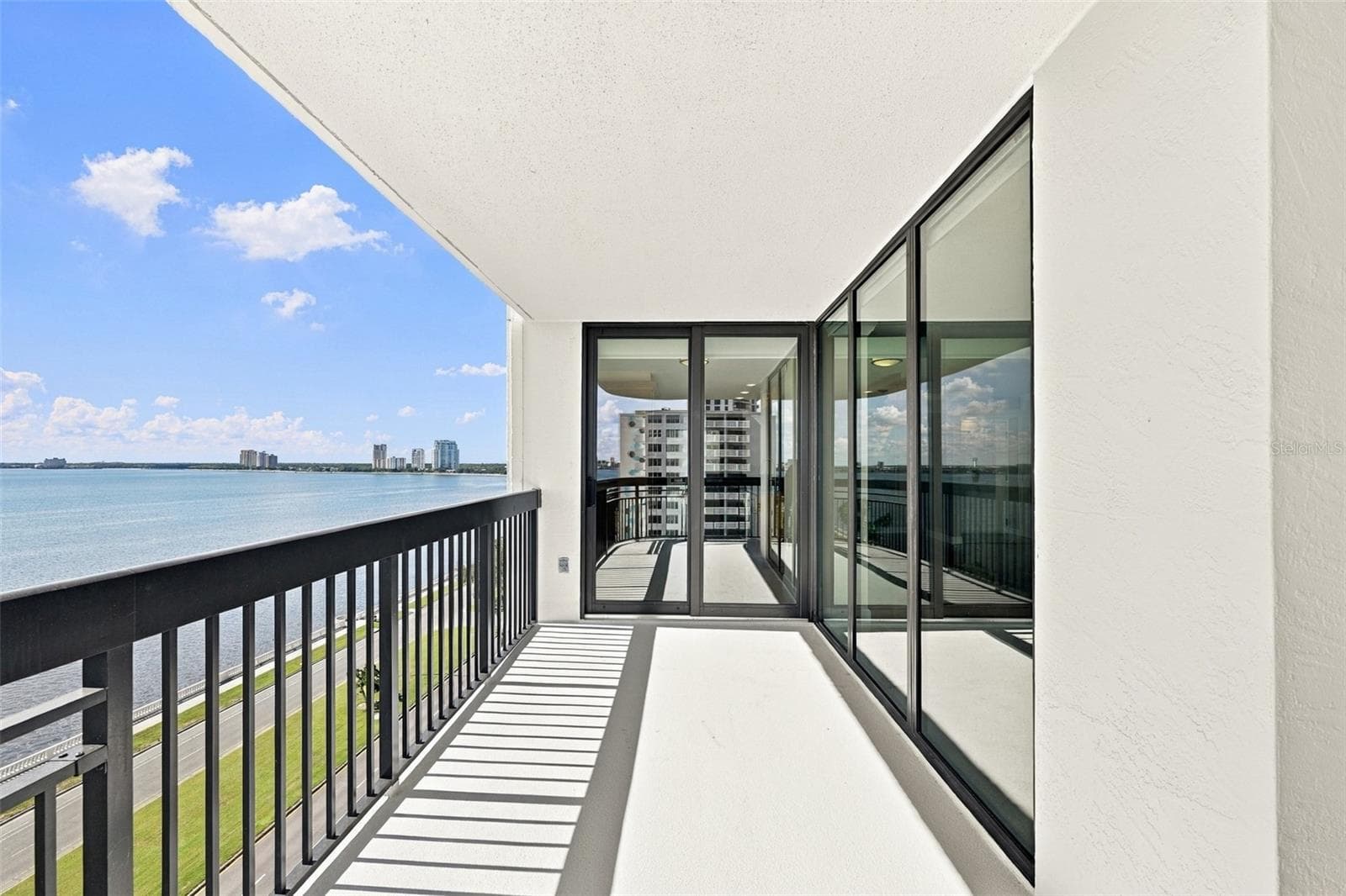 Condominium at 2413 BAYSHORE BLVD #1005, TAMPA, photo 26 of 57