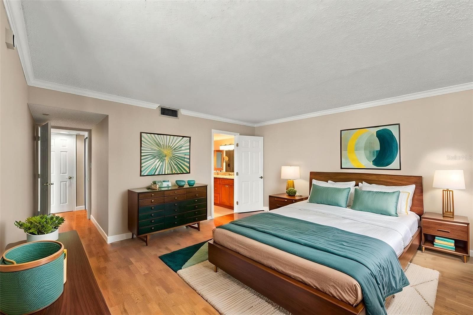 Condominium at 2413 BAYSHORE BLVD #1005, TAMPA, photo 38 of 57
