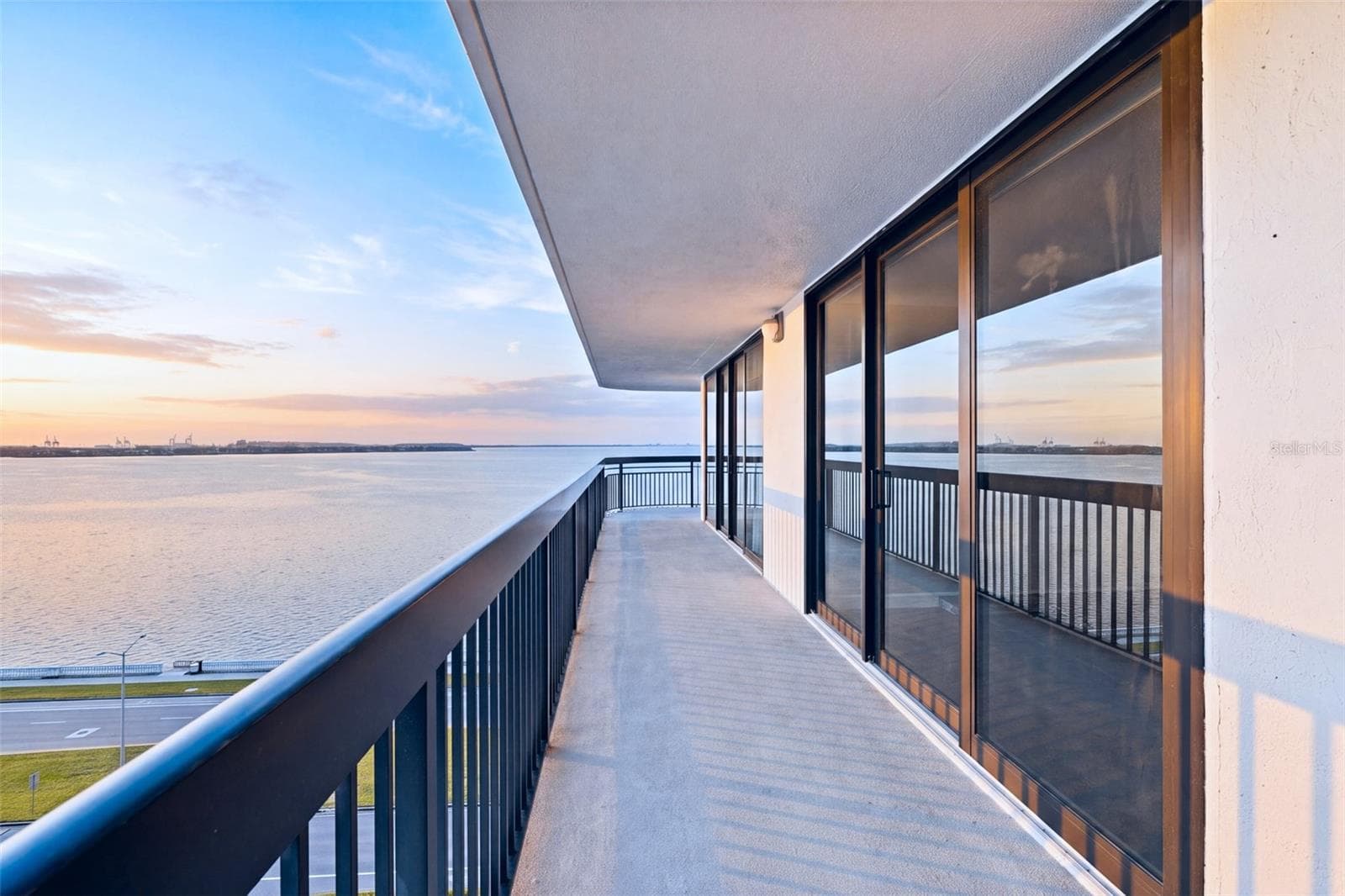 Condominium at 2413 BAYSHORE BLVD #1005, TAMPA, photo 39 of 57