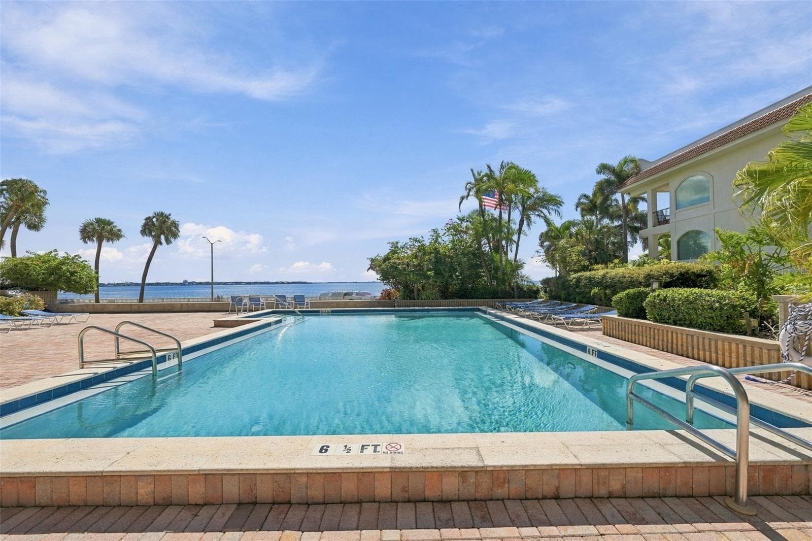 Condominium at 2413 BAYSHORE BLVD #1005, TAMPA, photo 50 of 57