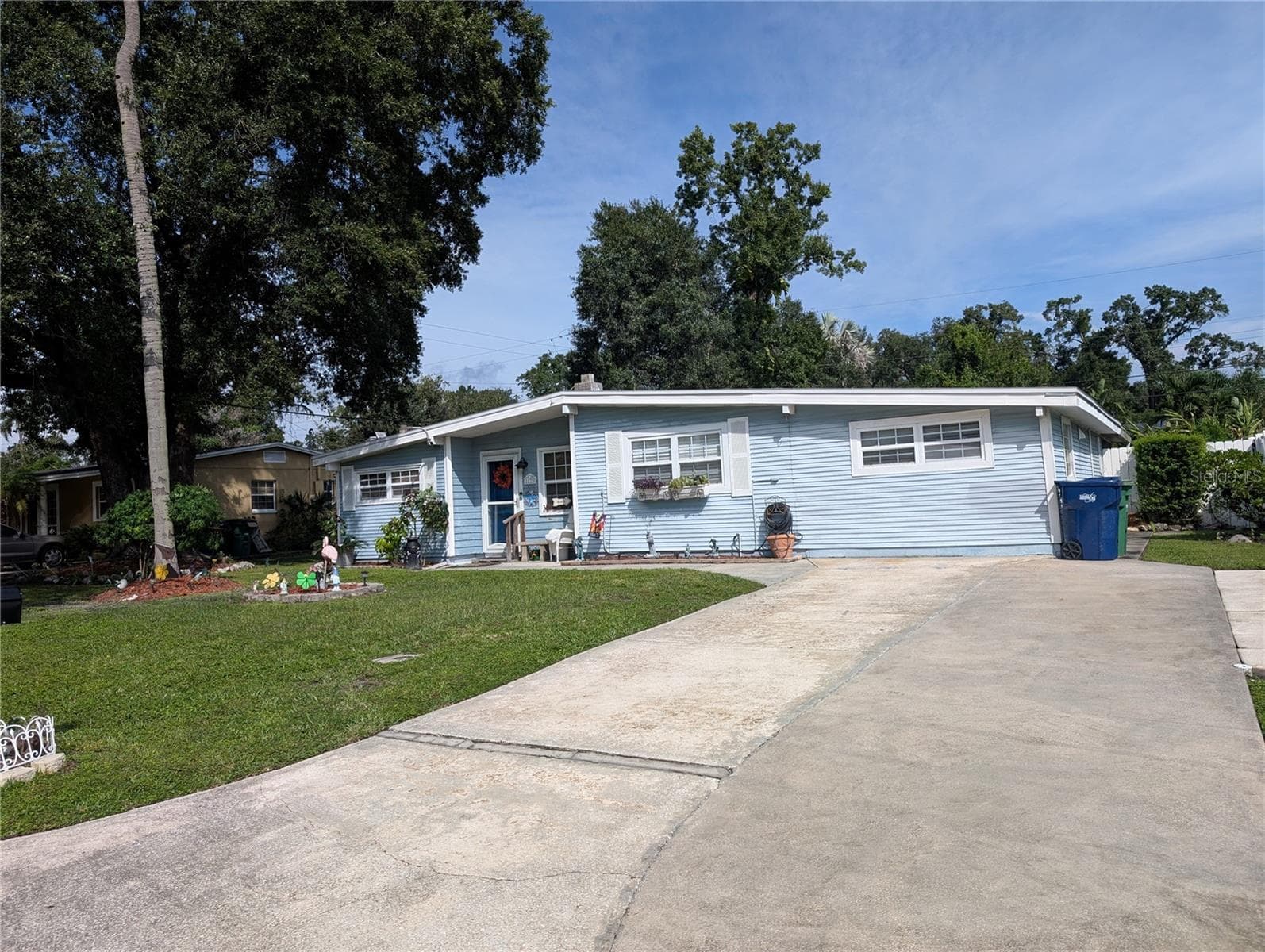 Front Exterior - 1529 W RIVER LN, TAMPA