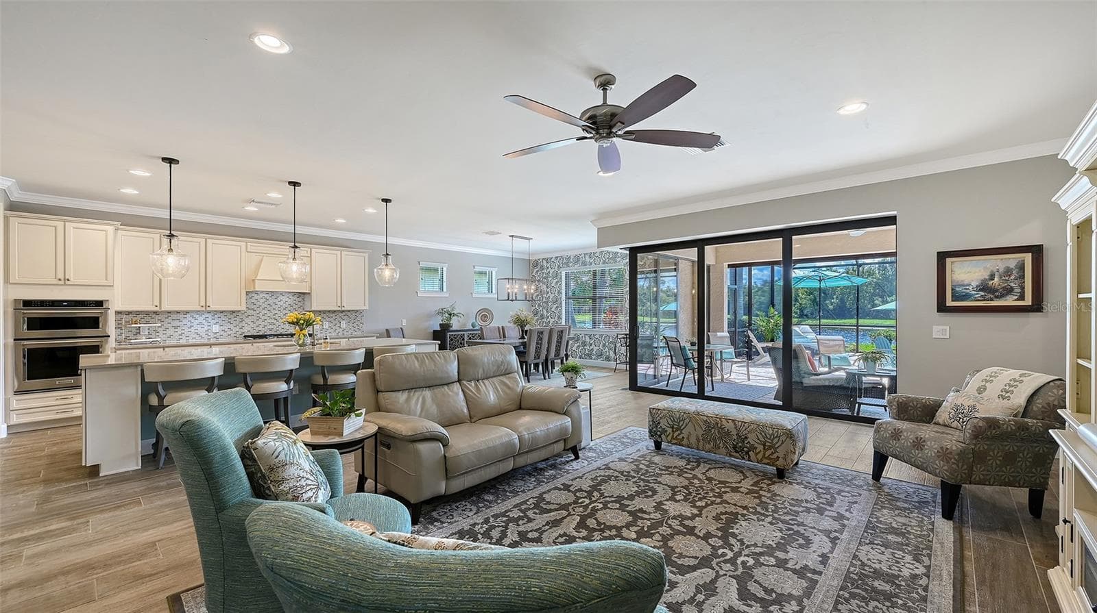 Single Family Residence at 6827 GOSPORT CV, BRADENTON, photo 17 of 96