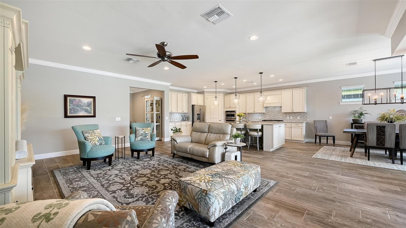 Single Family Residence at 6827 GOSPORT CV, BRADENTON, photo 23 of 96