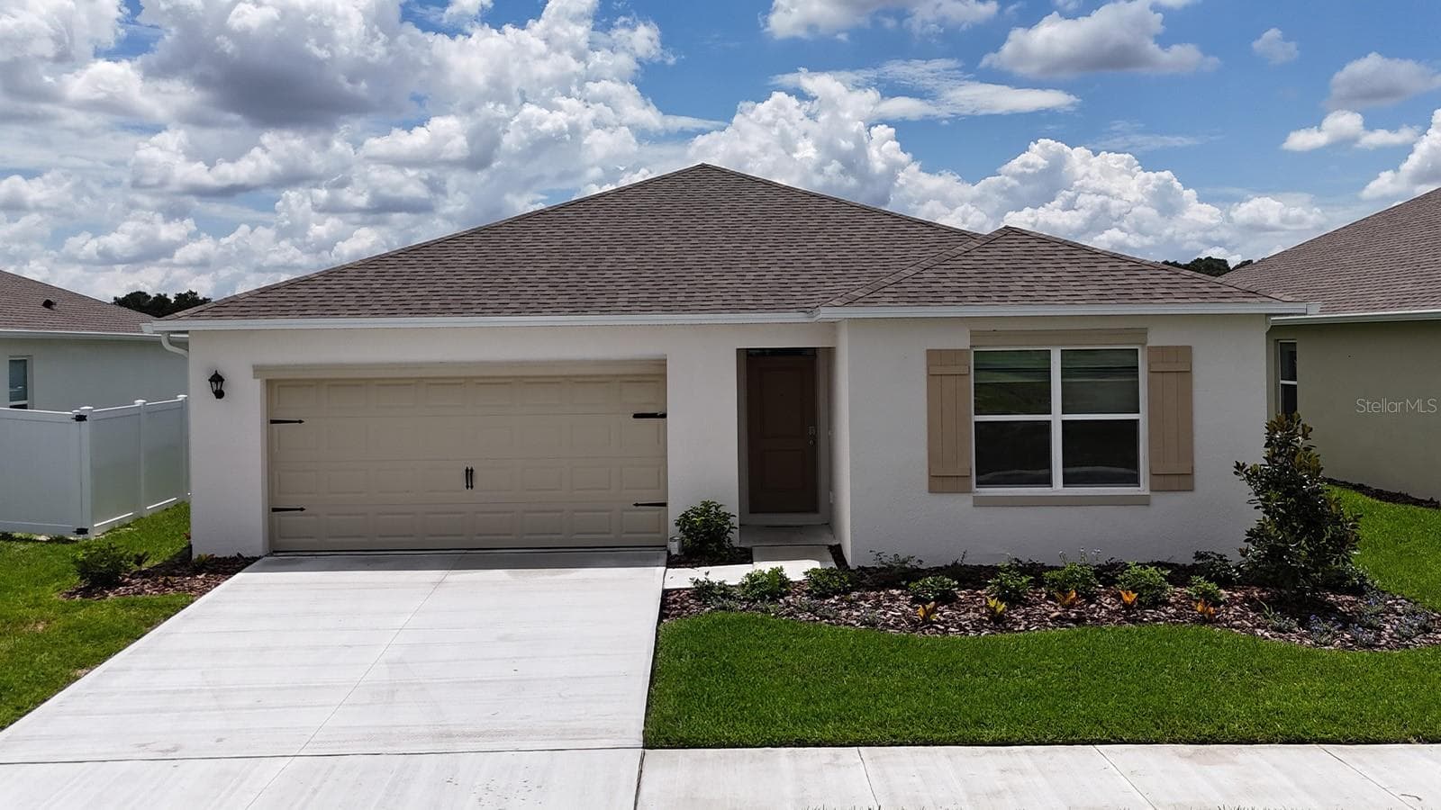 Single Family Residence at 8464 FOX DEN CV, LAKELAND, photo 2 of 35