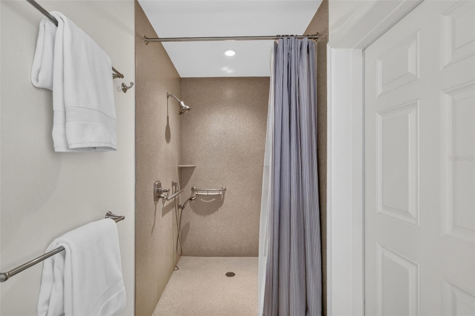 Single Family Residence at 1307 LA SALIDA WAY, LEESBURG, photo 23 of 35