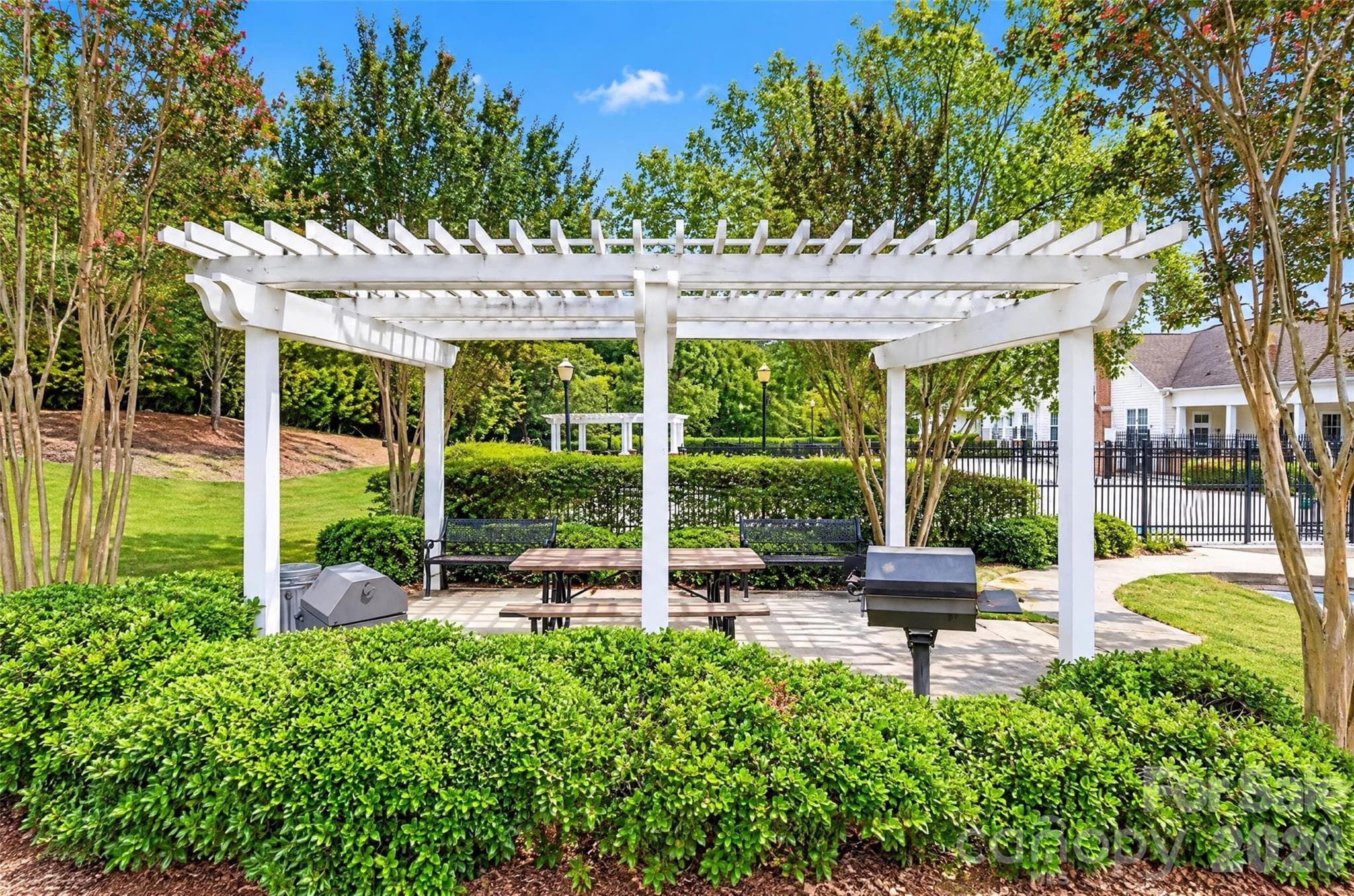 Condominium at 11232 Hyde Pointe Court, Charlotte, photo 36 of 43