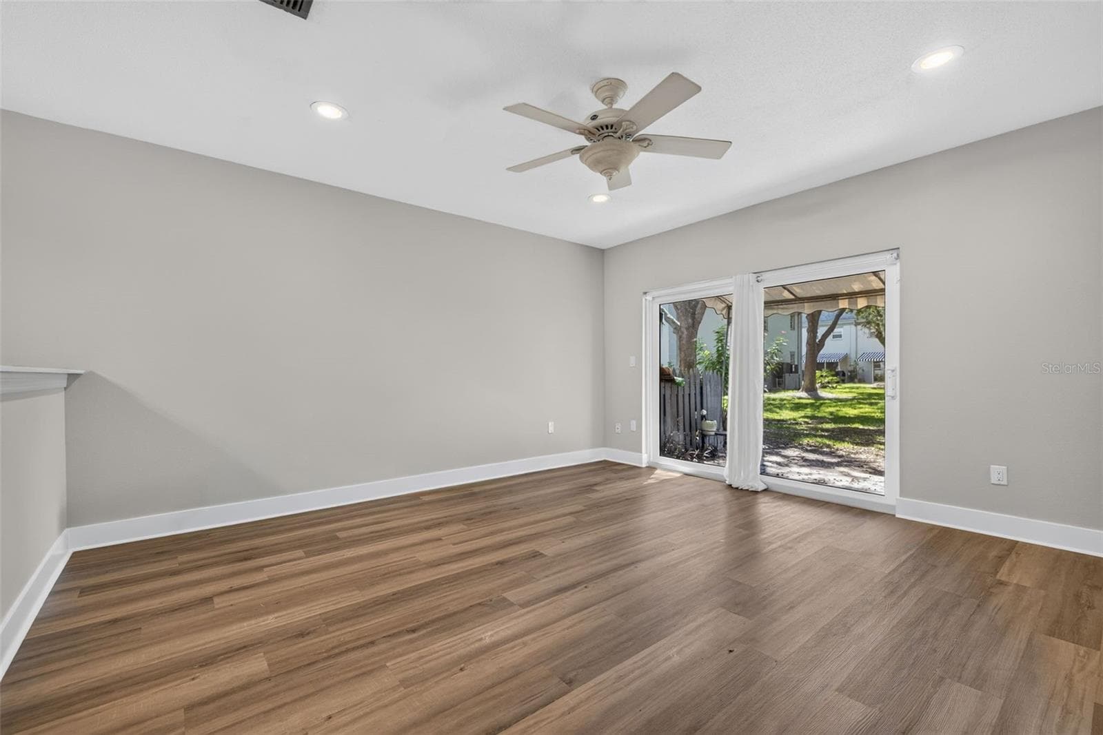 Condominium at 6982 SUNSET DR S #6982, SOUTH PASADENA, photo 4 of 22