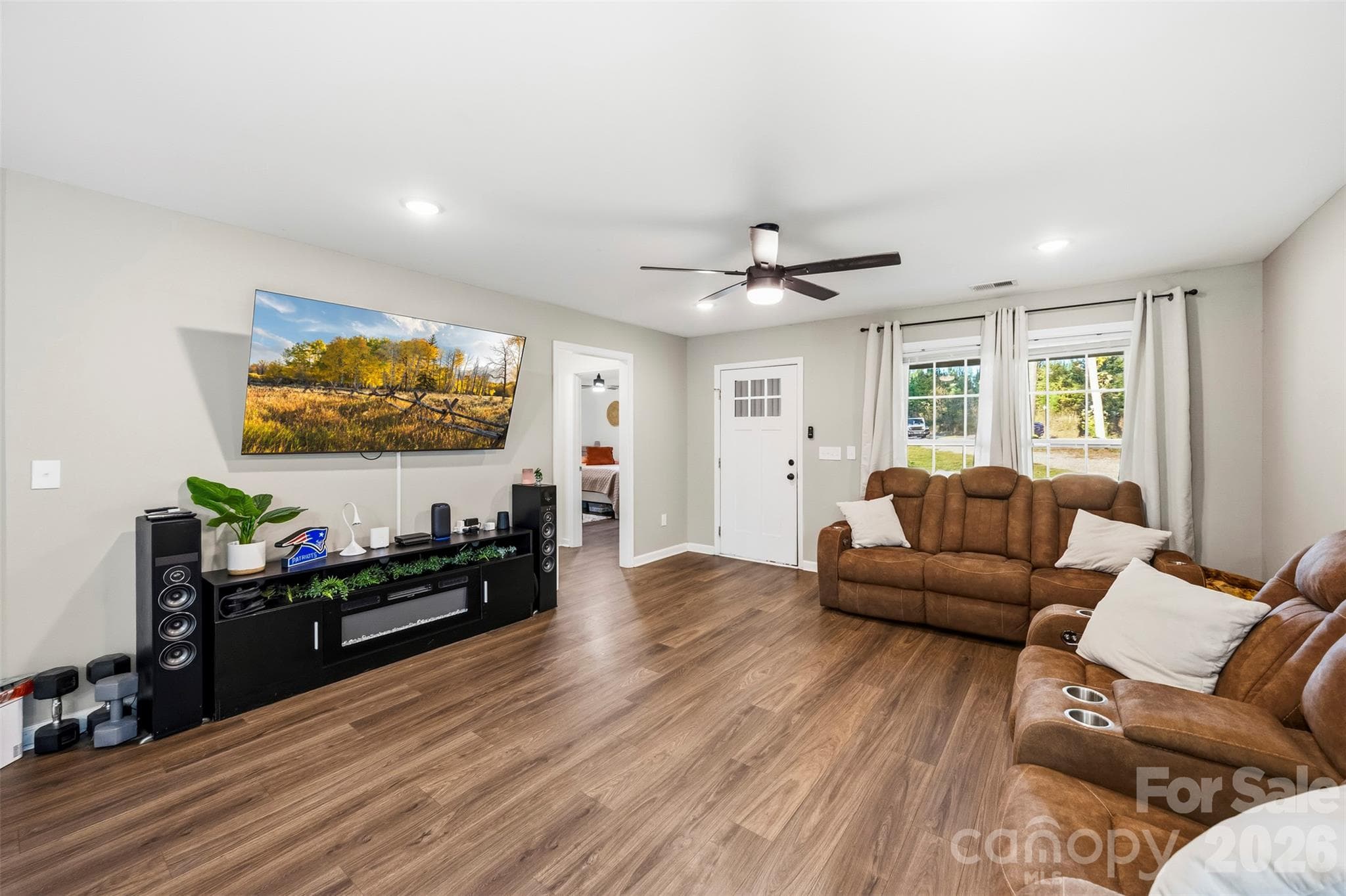Single Family Residence at 4539 Hwy 97 Highway, Hickory Grove, photo 4 of 25
