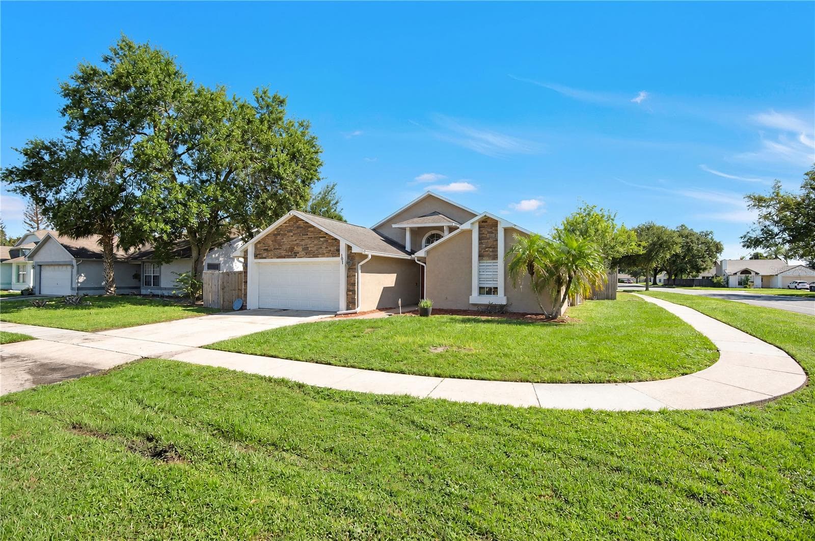 Single Family Residence at 101 N ABERDEEN CIR, SANFORD, photo 3 of 26