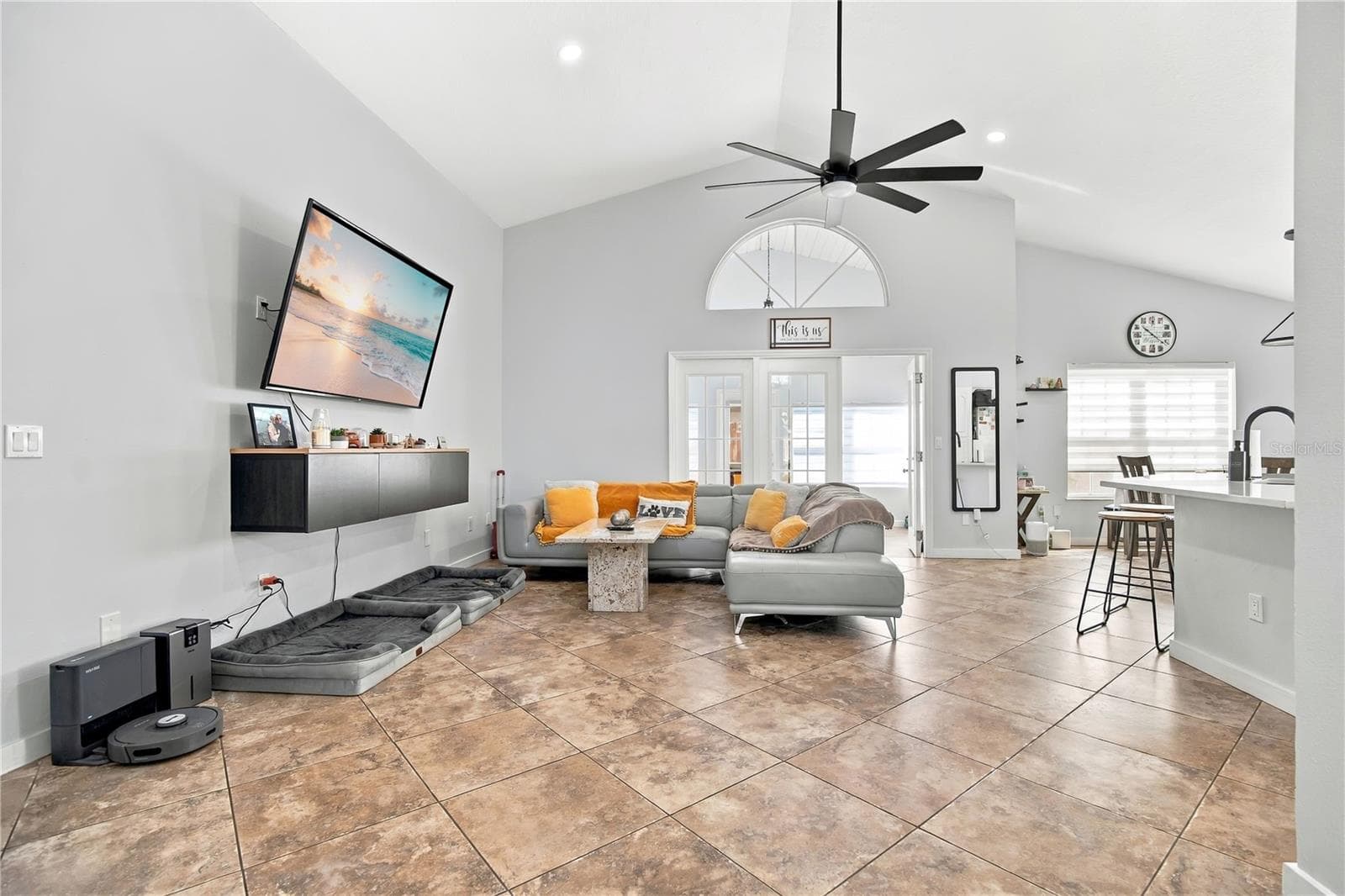 Single Family Residence at 101 N ABERDEEN CIR, SANFORD, photo 4 of 26