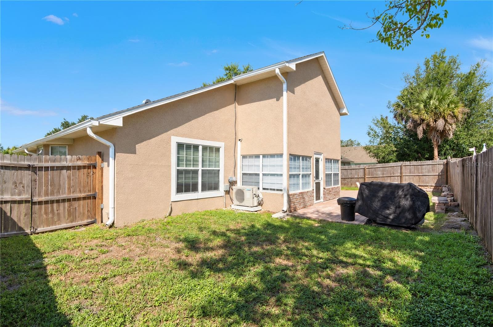 Single Family Residence at 101 N ABERDEEN CIR, SANFORD, photo 23 of 26