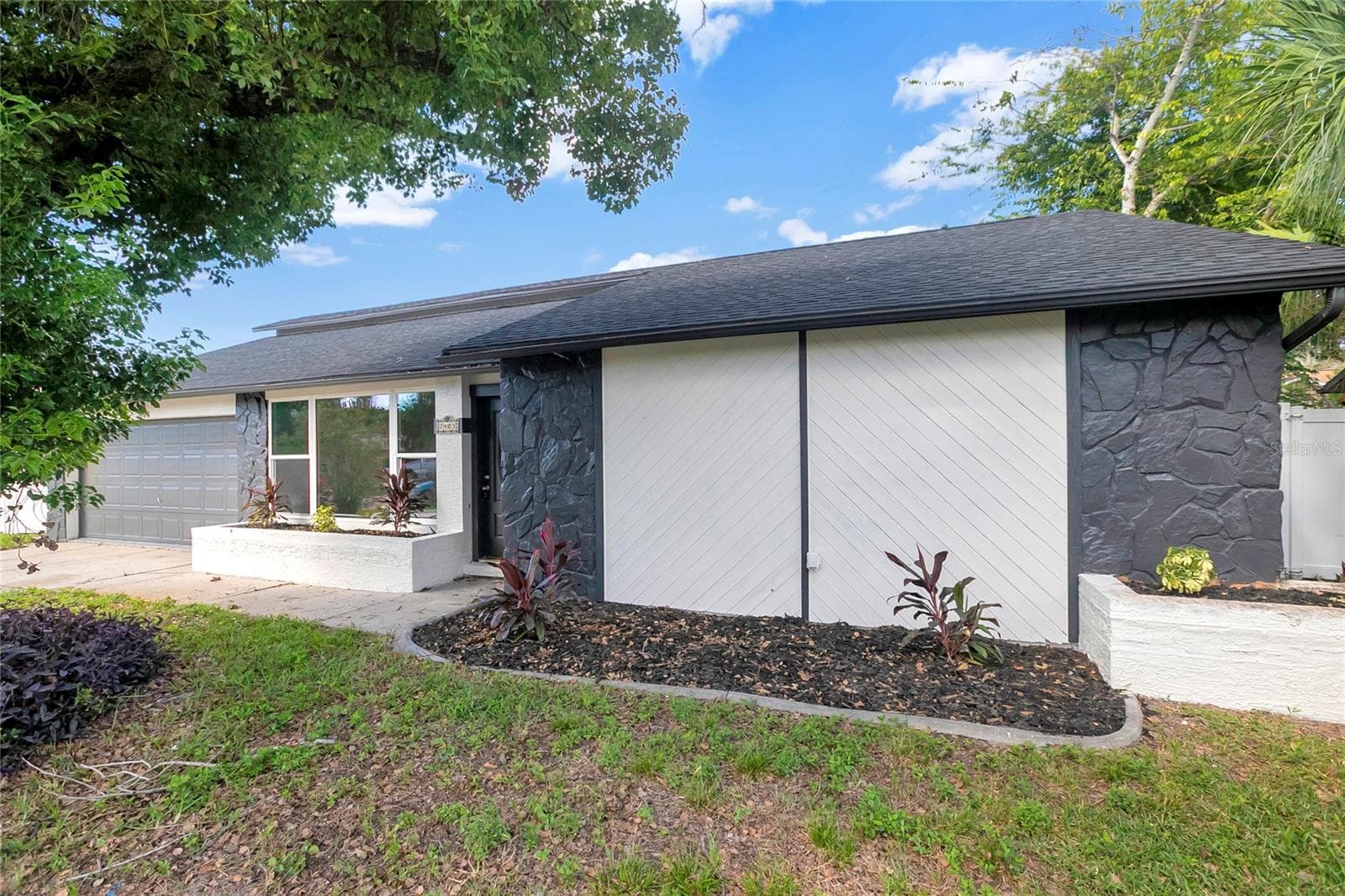 Single Family Residence at 7403 FOXBLOOM DR, PORT RICHEY, photo 5 of 48