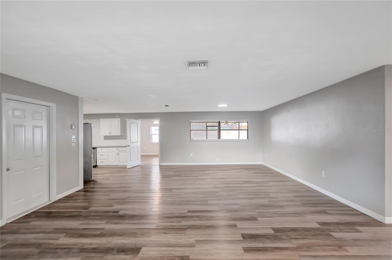Single Family Residence at 7403 FOXBLOOM DR, PORT RICHEY, photo 10 of 48