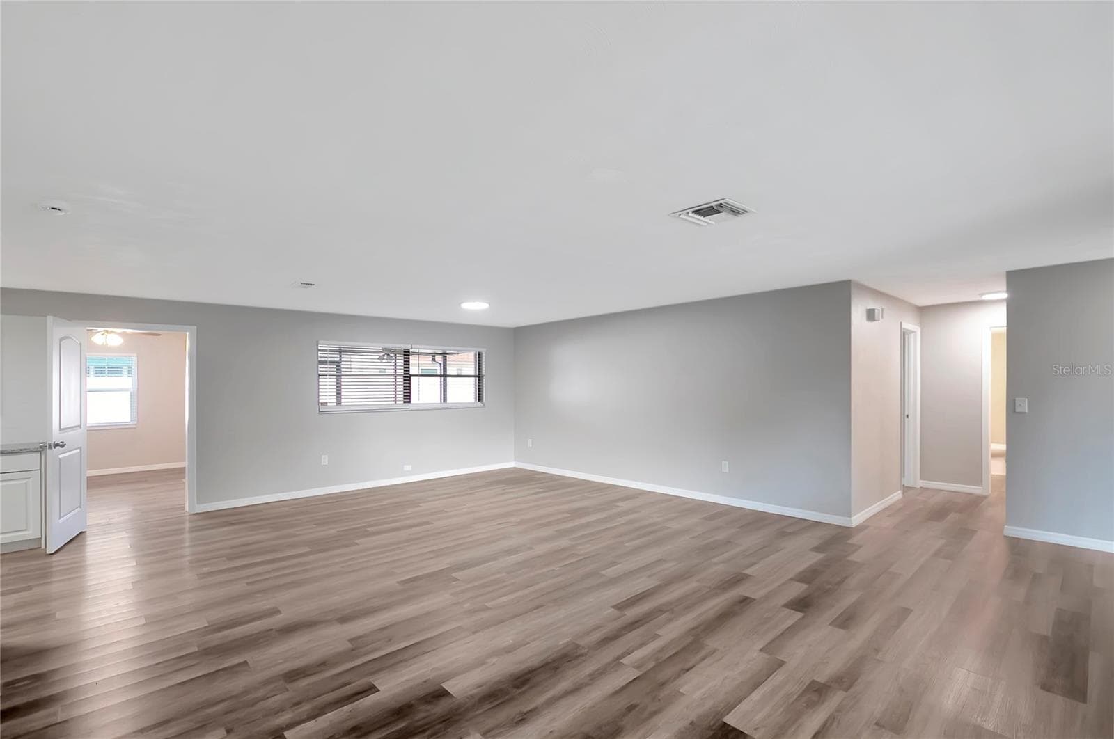 Single Family Residence at 7403 FOXBLOOM DR, PORT RICHEY, photo 13 of 48