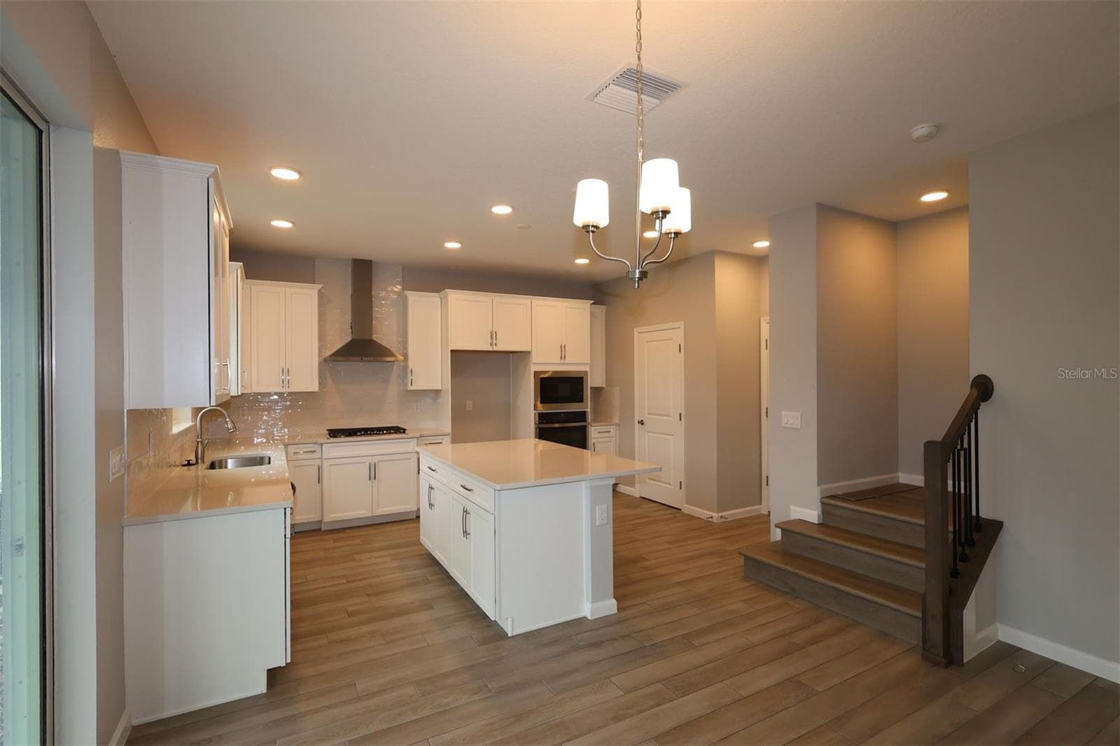 Single Family Residence at 2963 SWEETGRASS LN, ZELLWOOD, photo 4 of 52