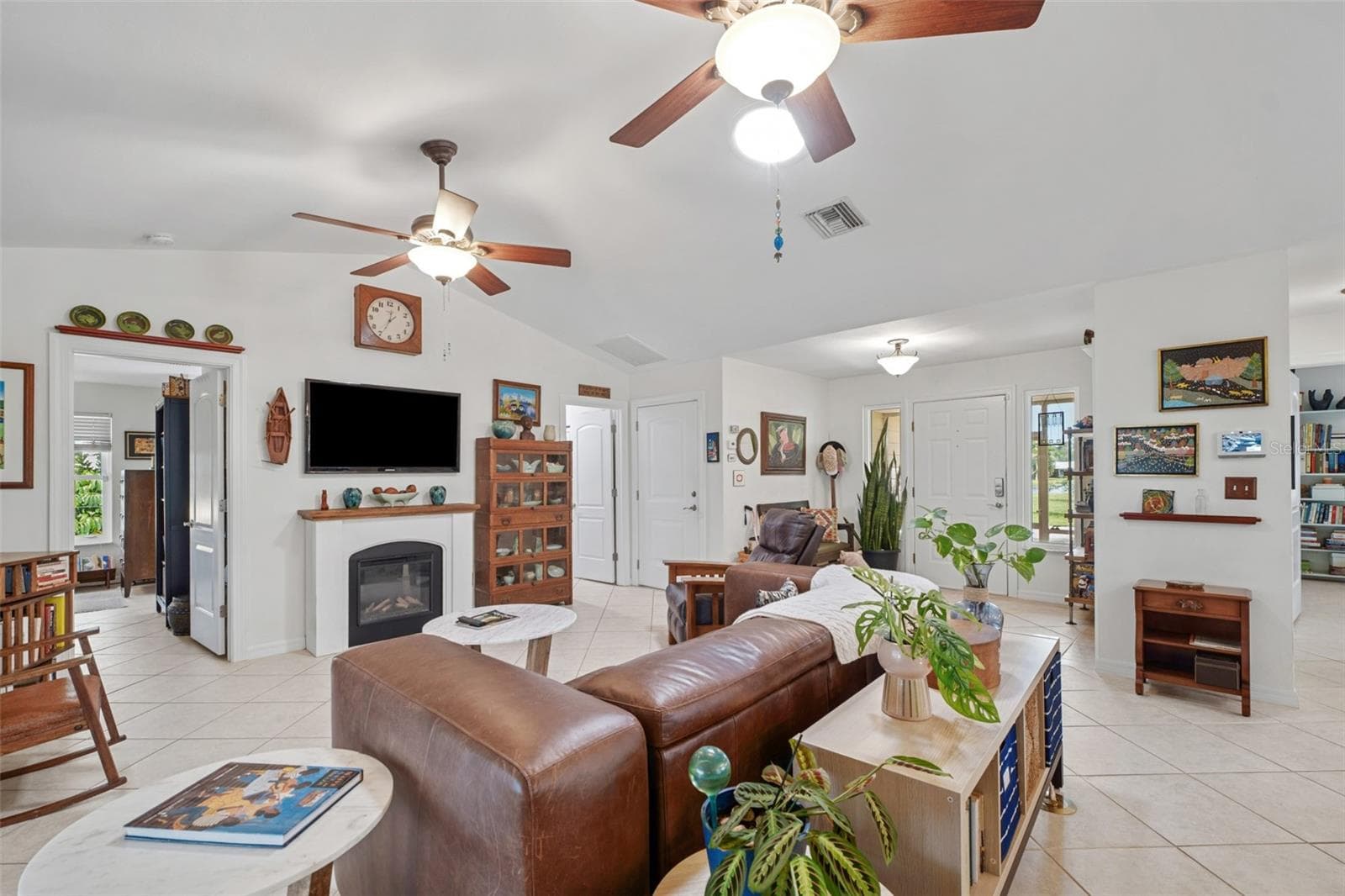 Single Family Residence at 4472 LAKE HEATHER CIR, ST JAMES CITY, photo 8 of 37