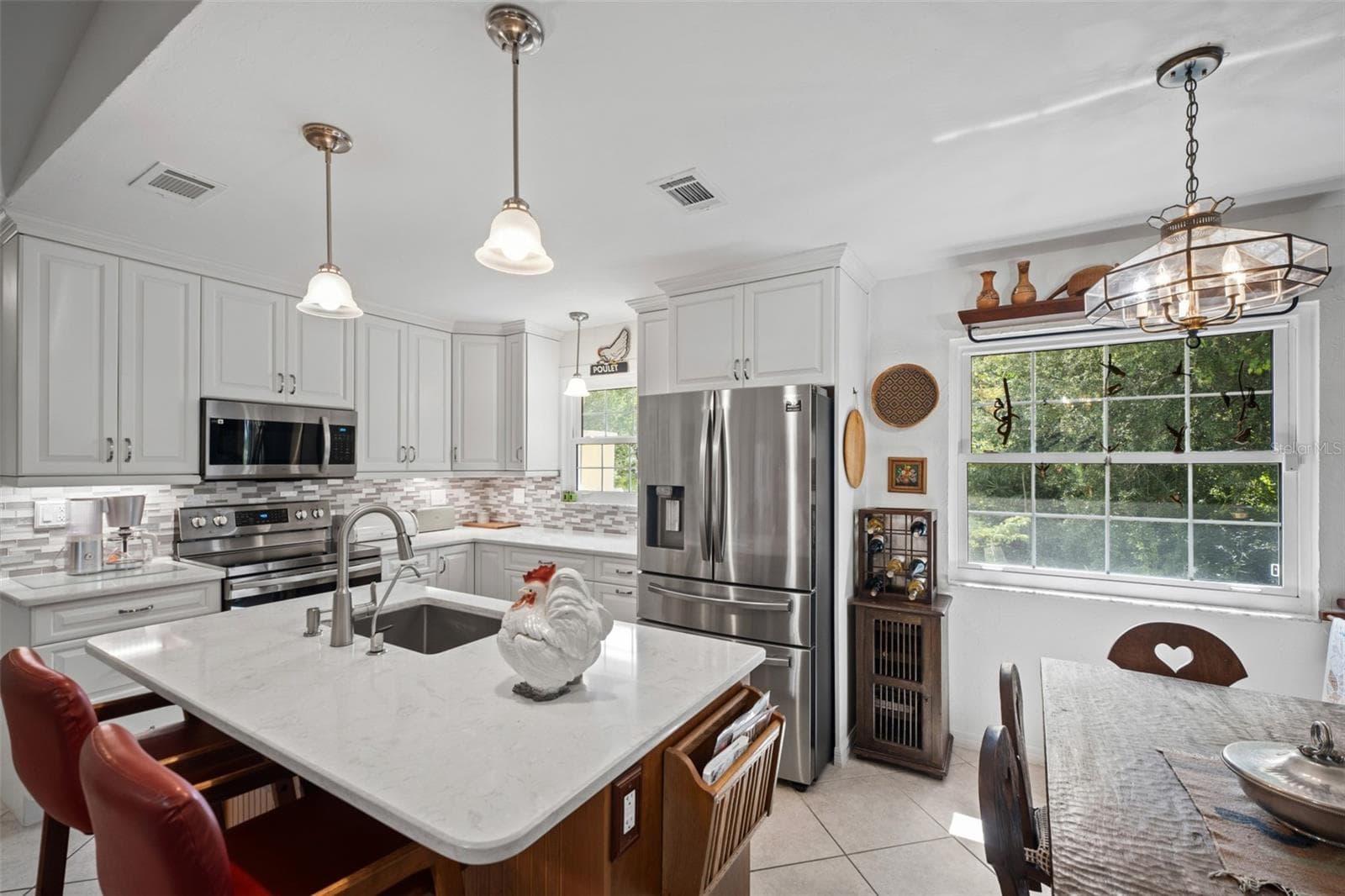 Single Family Residence at 4472 LAKE HEATHER CIR, ST JAMES CITY, photo 9 of 37