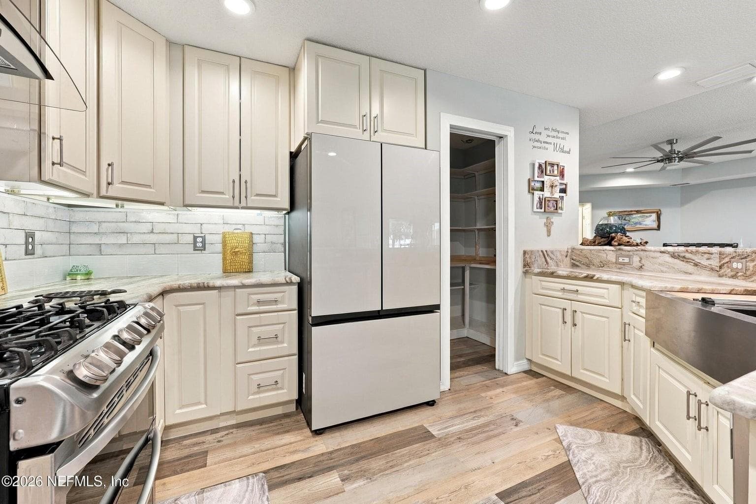 Large kitchen - 424 CEDAR CREEK RD, PALATKA