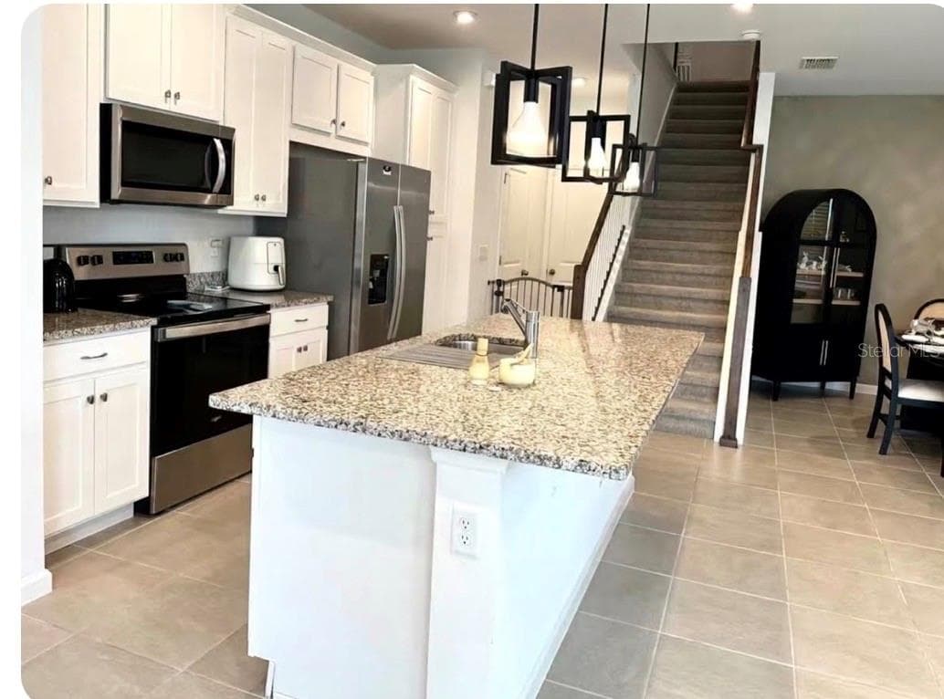 Stain Steel appliances & Granite Counter tops - 1123 BOARDWALK PL, KISSIMMEE