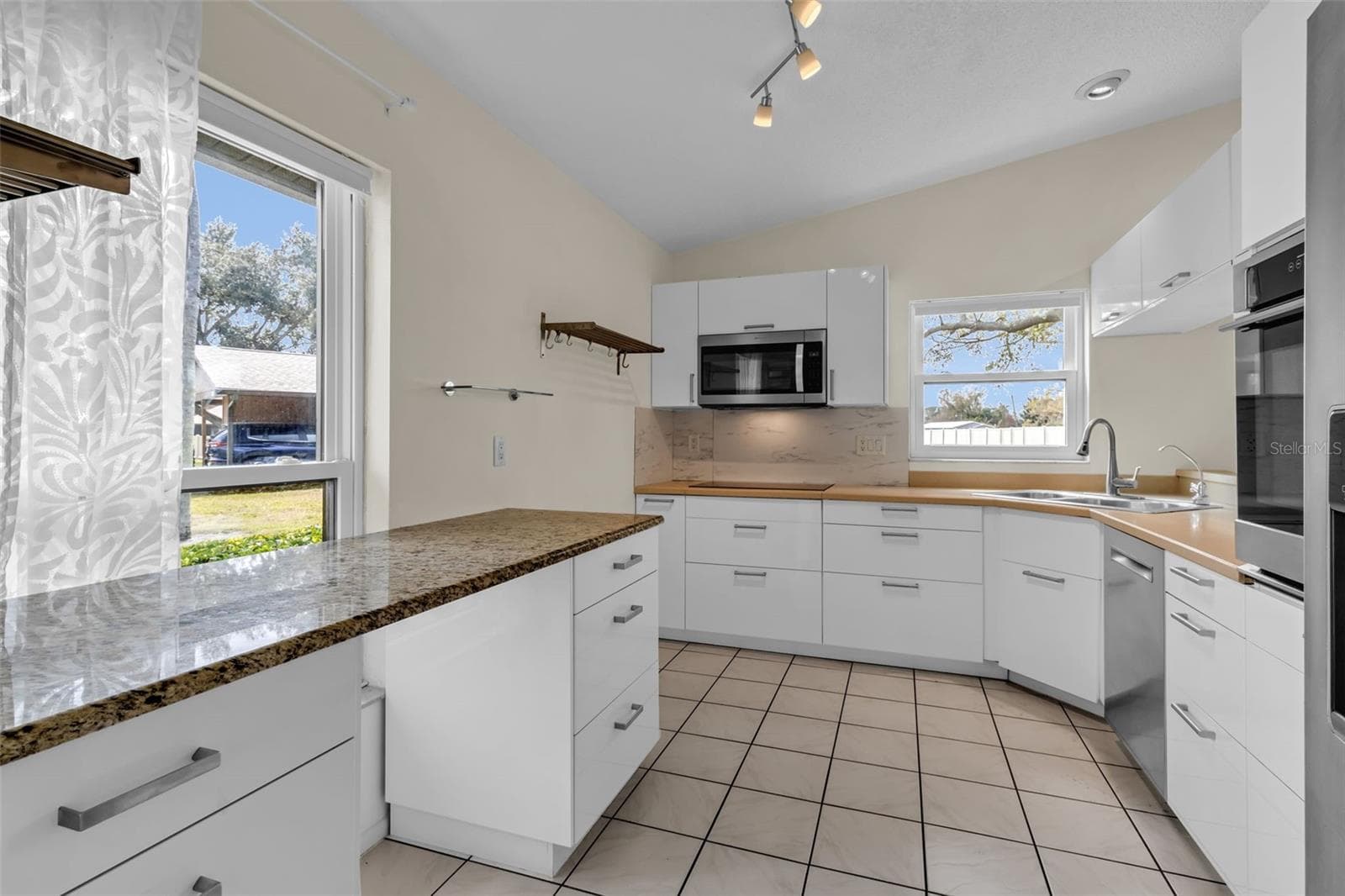 Condominium at 1700 CURRY TRL #35, NOKOMIS, photo 5 of 44