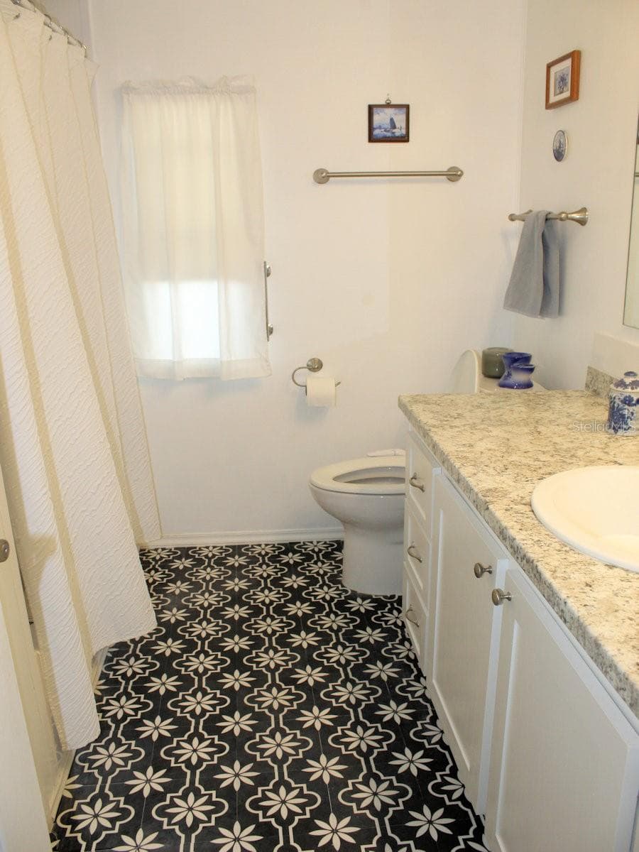 Mobile Home at PALM HILL MOBILE HOME PARK UNREC, LARGO, photo 13 of 15