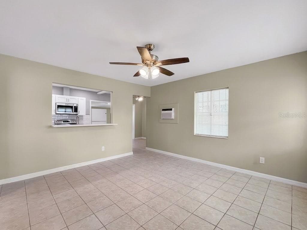 Single Family Residence at 203 5TH AVE NW, RUSKIN, photo 5 of 17