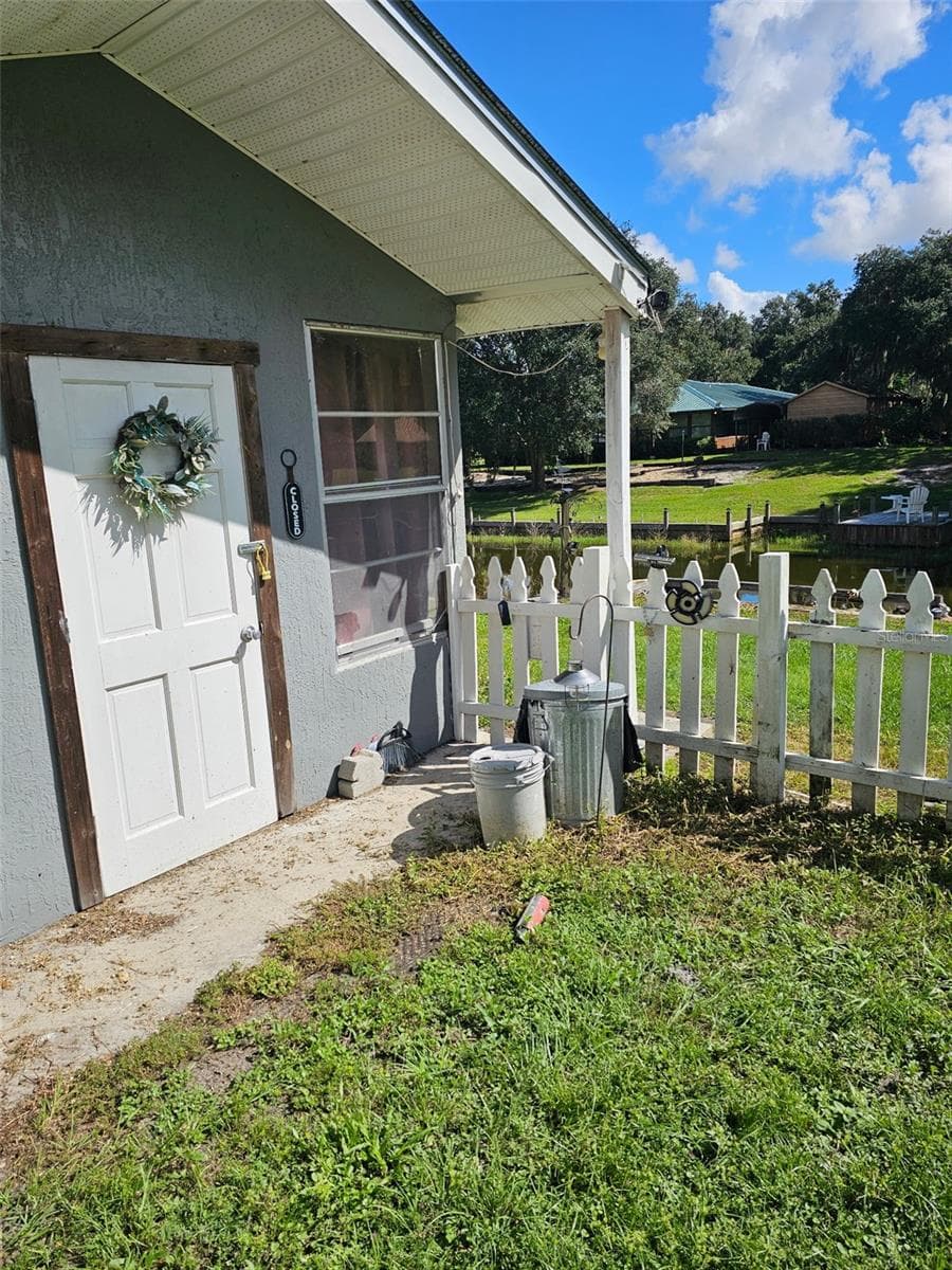 Manufactured Home at 3348 N MARINA PKWY, LAKE WALES, photo 4 of 32