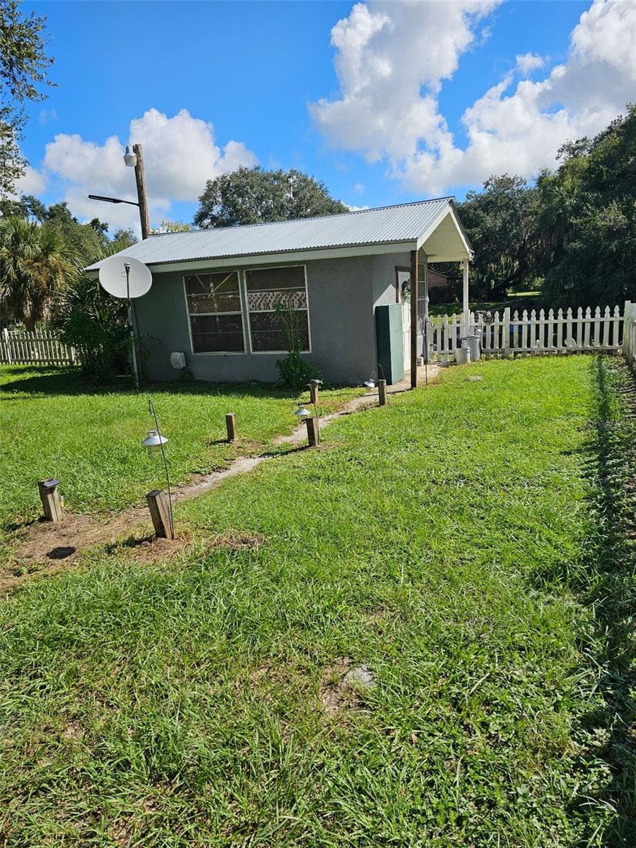 Manufactured Home at 3348 N MARINA PKWY, LAKE WALES, photo 7 of 32