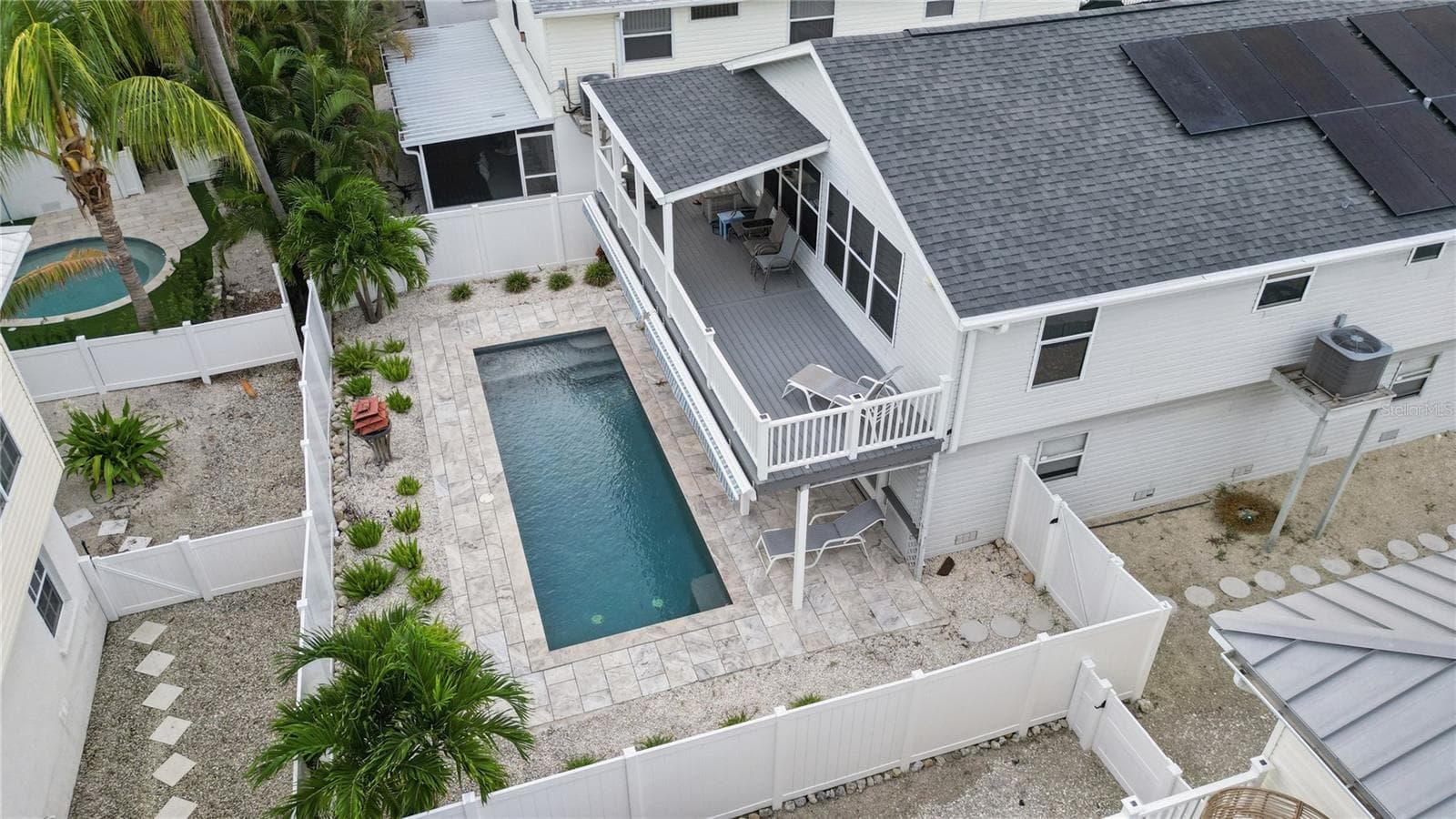 Single Family Residence at 264 S HARBOR DR, HOLMES BEACH, photo 31 of 46