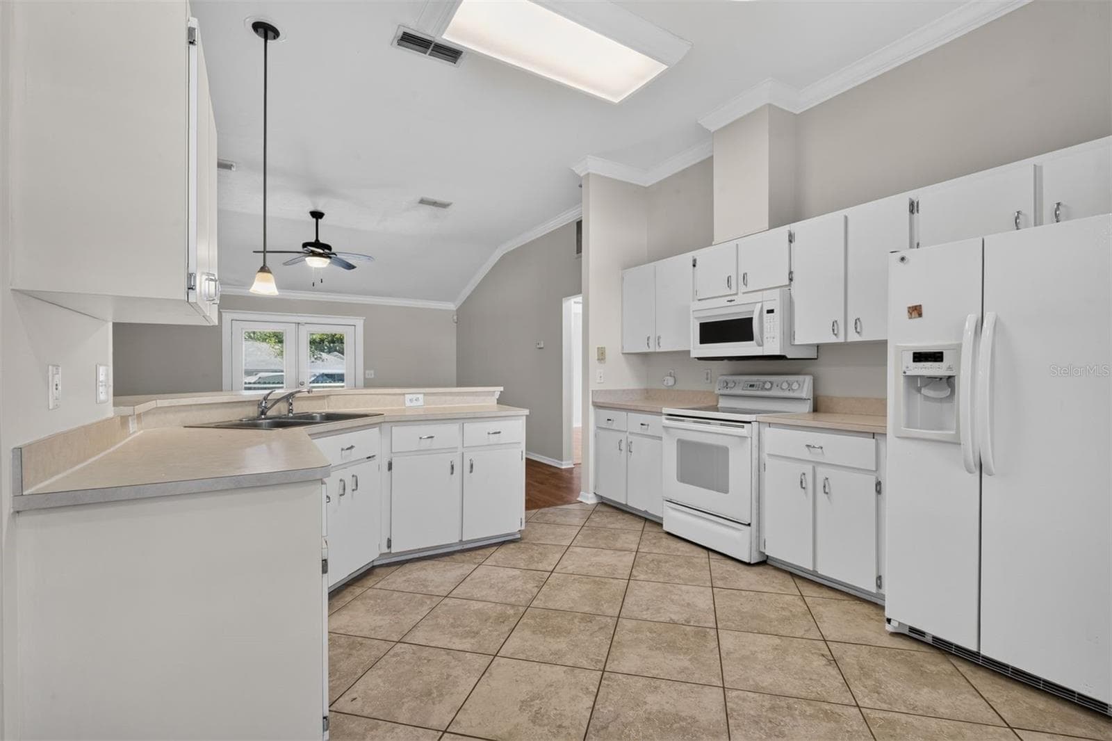 Single Family Residence at 8319 SW 61ST PL, GAINESVILLE, photo 5 of 26
