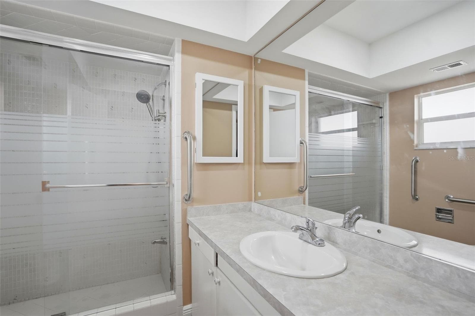 Condominium at 5108 BRITTANY DR S #1006, ST PETERSBURG, photo 12 of 22